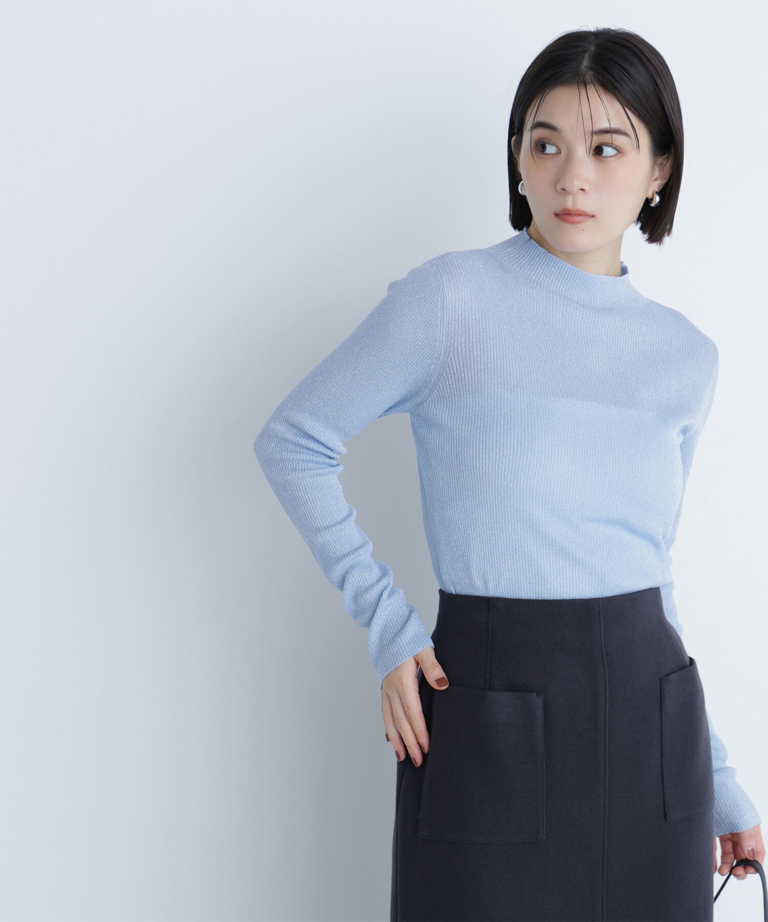  「シャイニーハイネックニット」|ニット・セーター|ブルー