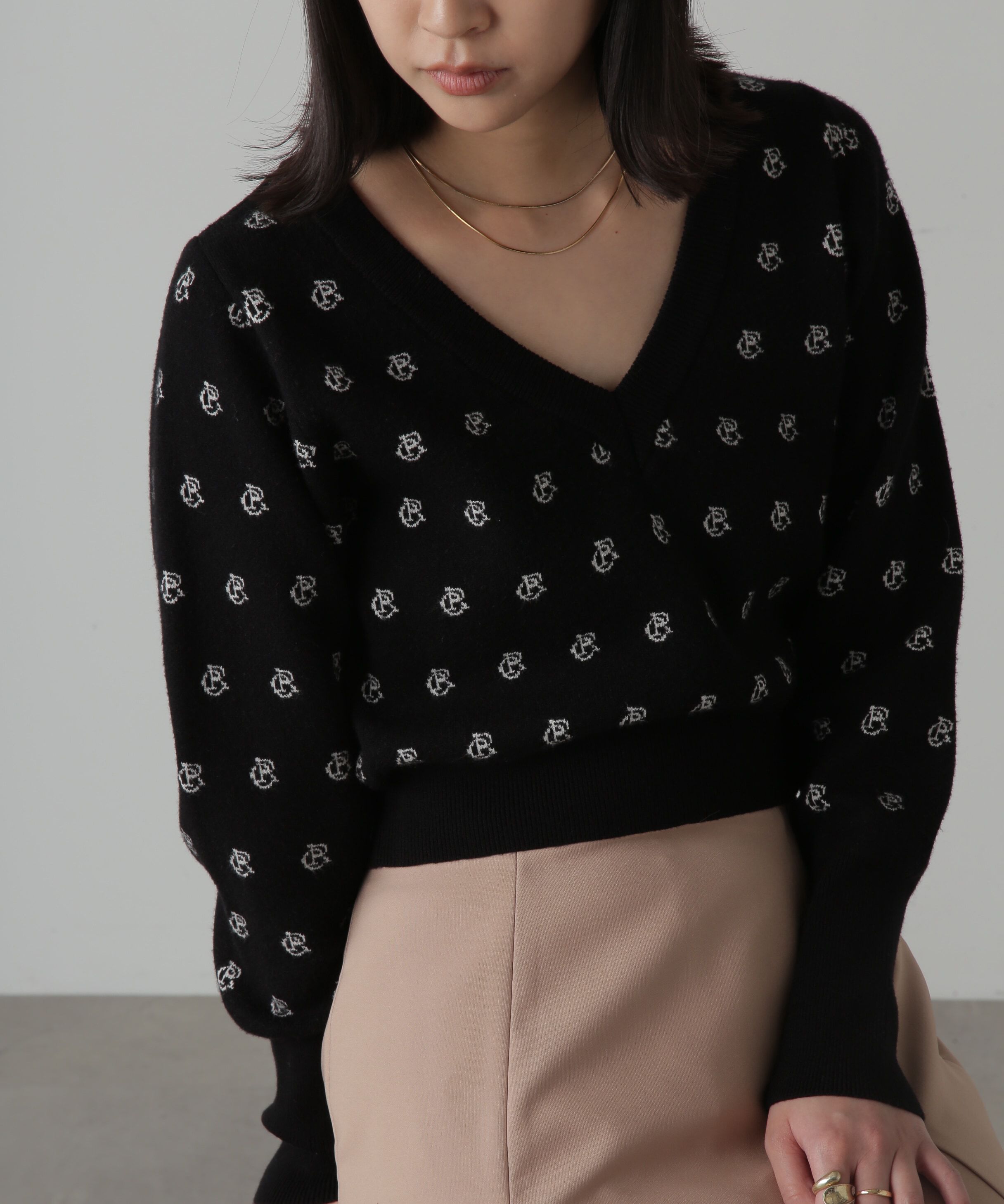  「総柄コンパクトロゴニット」|ニット・セーター|