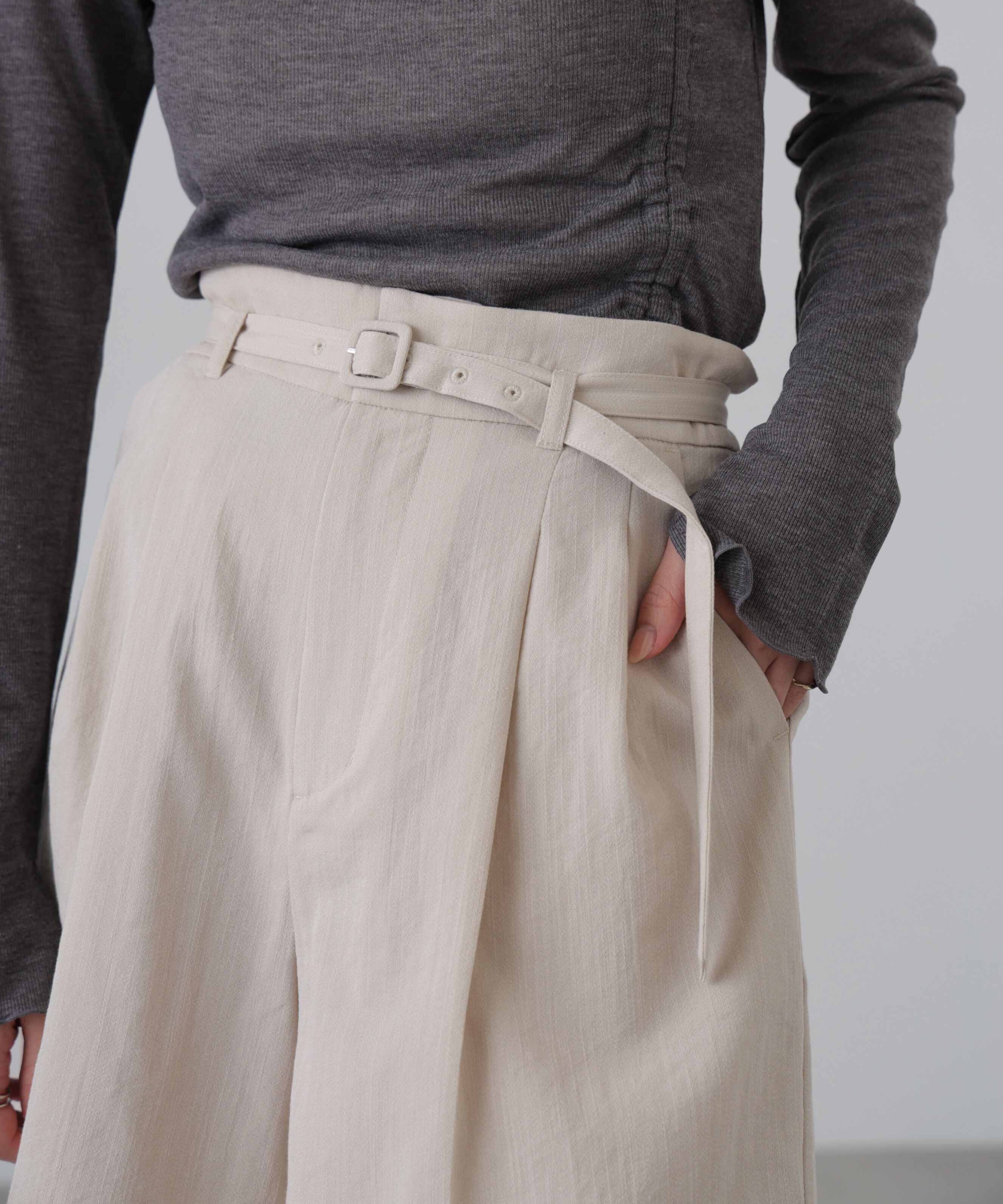  「麻調合繊タックベルト付きショートパンツ」|その他|