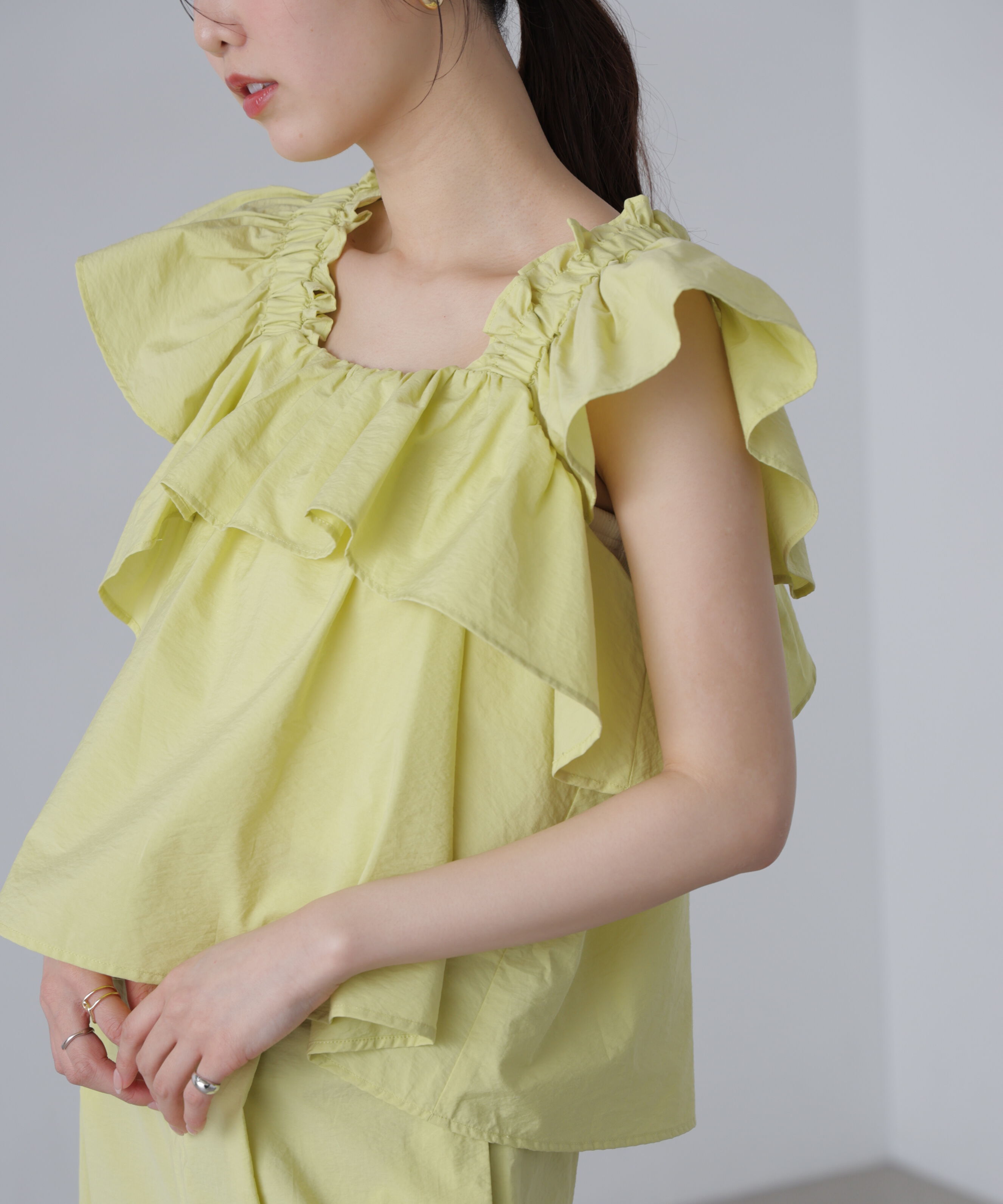  「〈セットアップ対応〉ギャザーショルダーノースリーブブラウス」|シャツ・ブラウス|