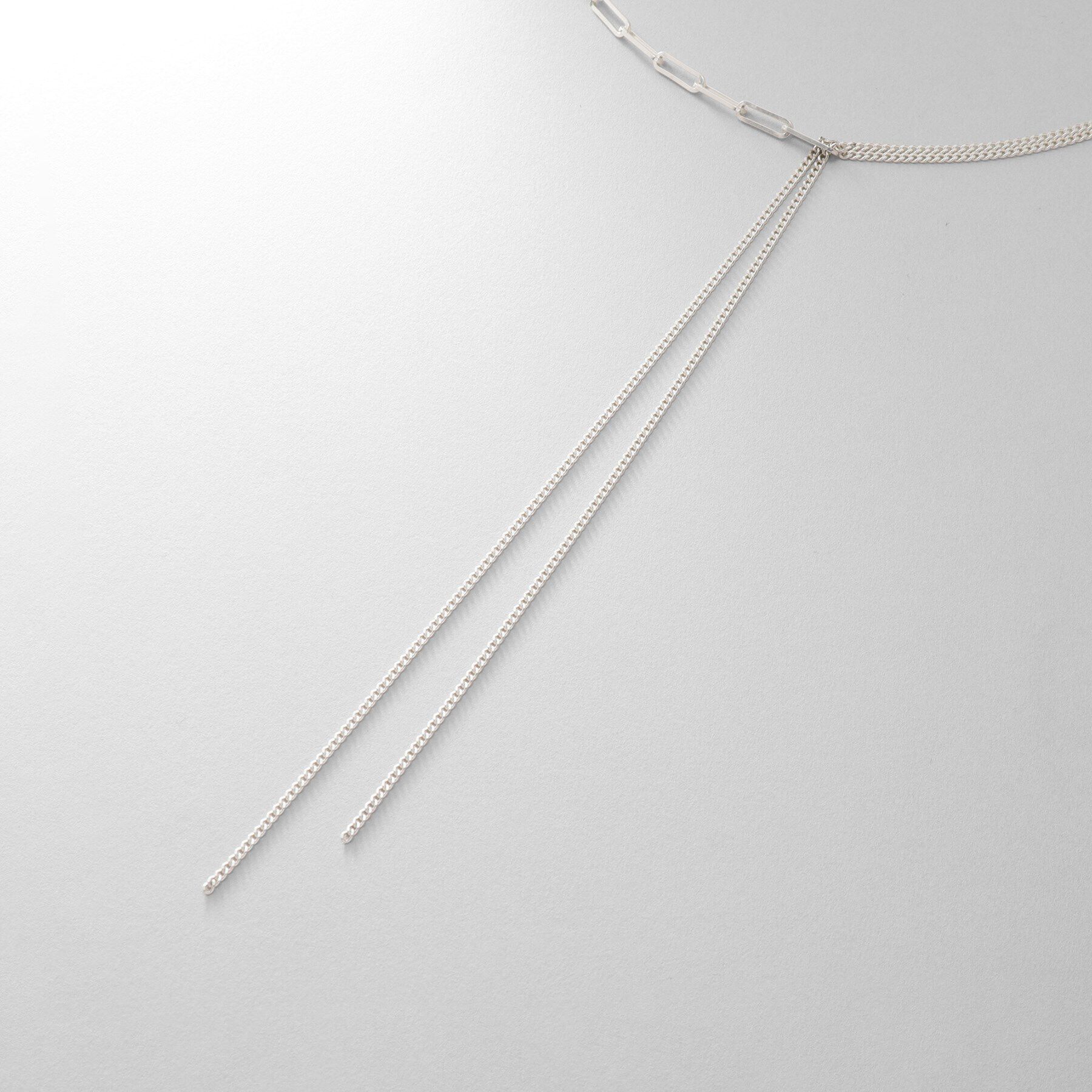 COCOSHNIK ONKITSCH「シルバー ミックスチェーン フラット カーブドレープY ネックレス」|ネックレス|