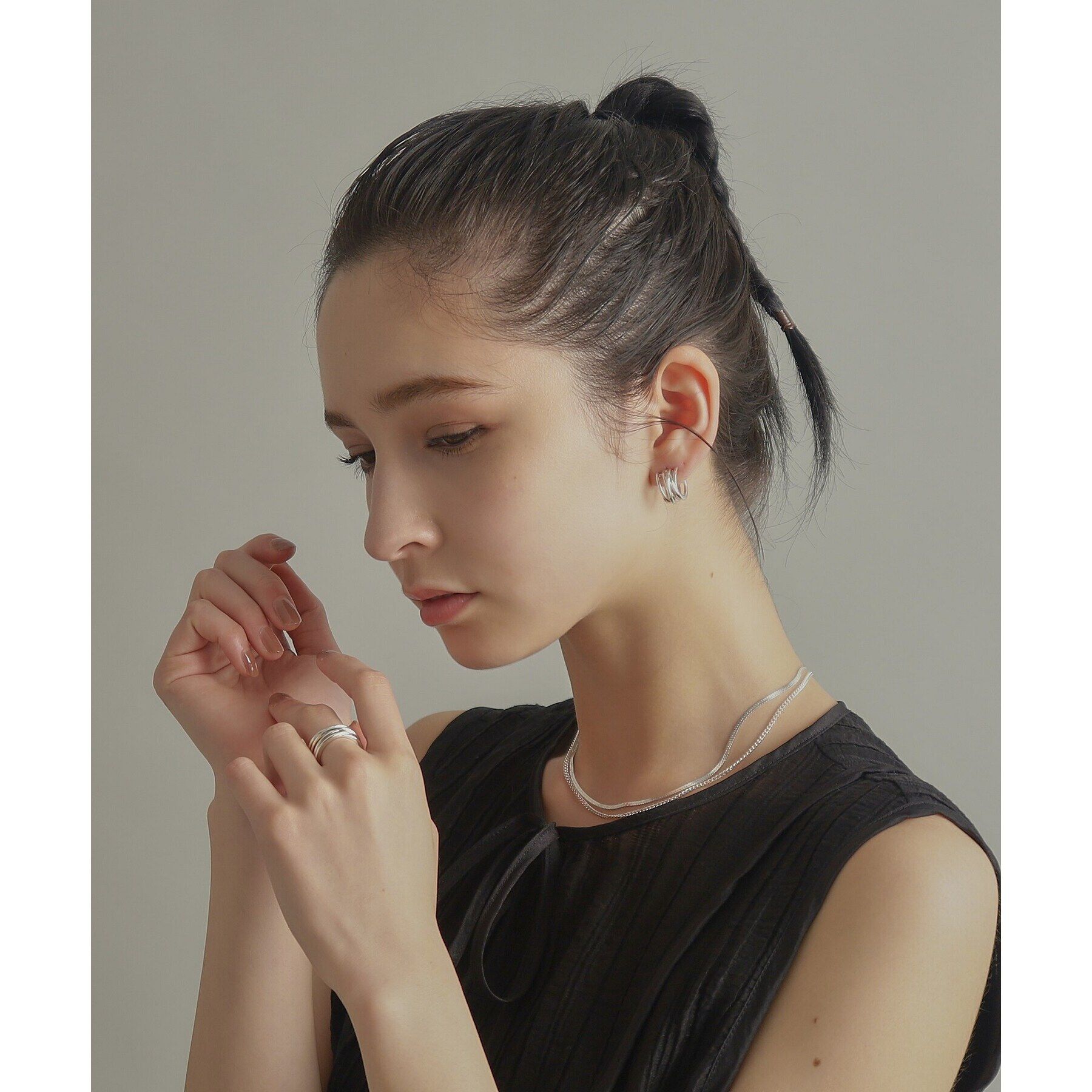 COCOSHNIK ONKITSCH「シルバー デザインチェーン カーブネックレス」|ネックレス|