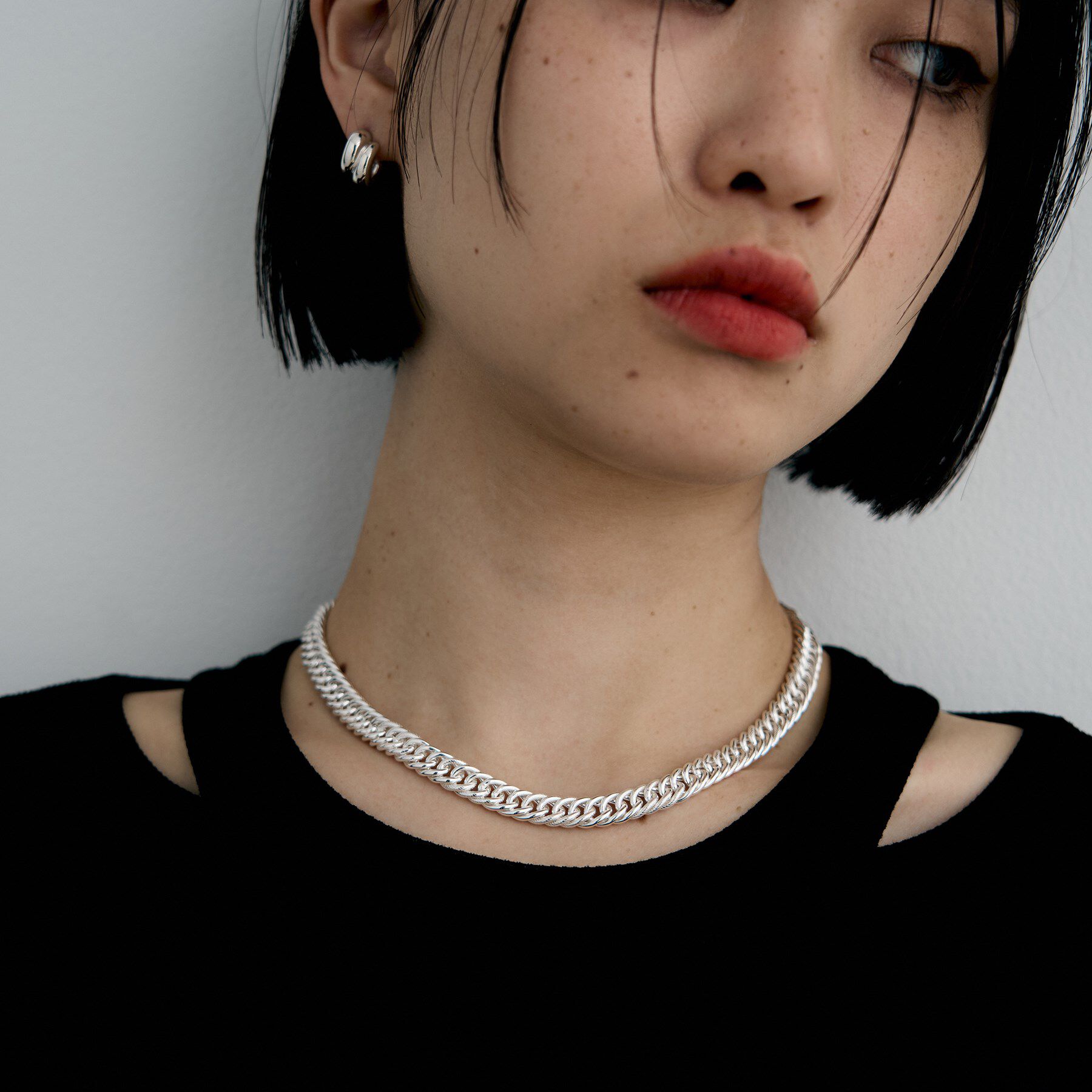 COCOSHNIK ONKITSCH「シルバー デザインチェーン ホロウカットダブルカーブネックレス」|ネックレス|