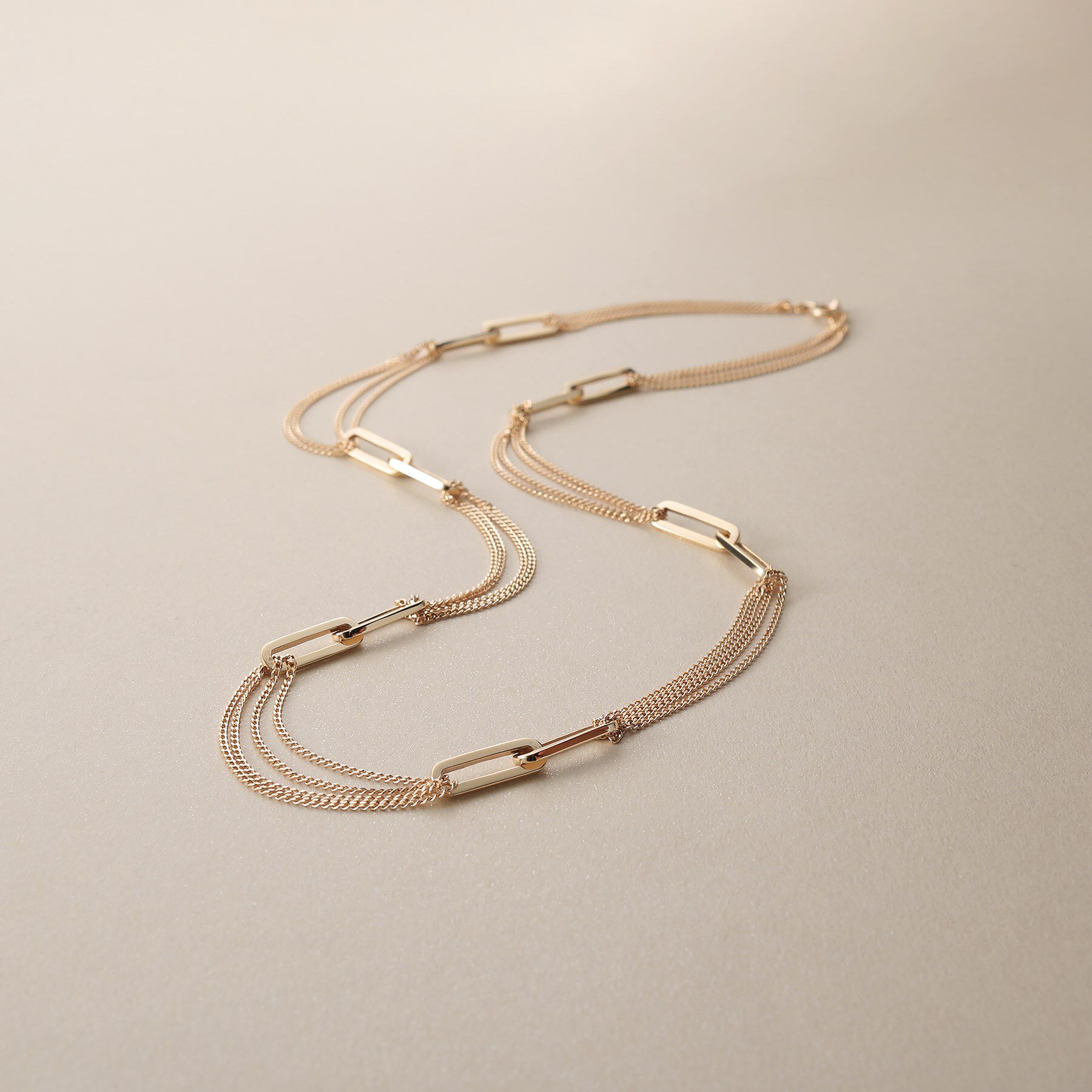 COCOSHNIK「K10プリムチェーンキヘイループステーション ネックレス」|ネックレス|イエローゴールド(1