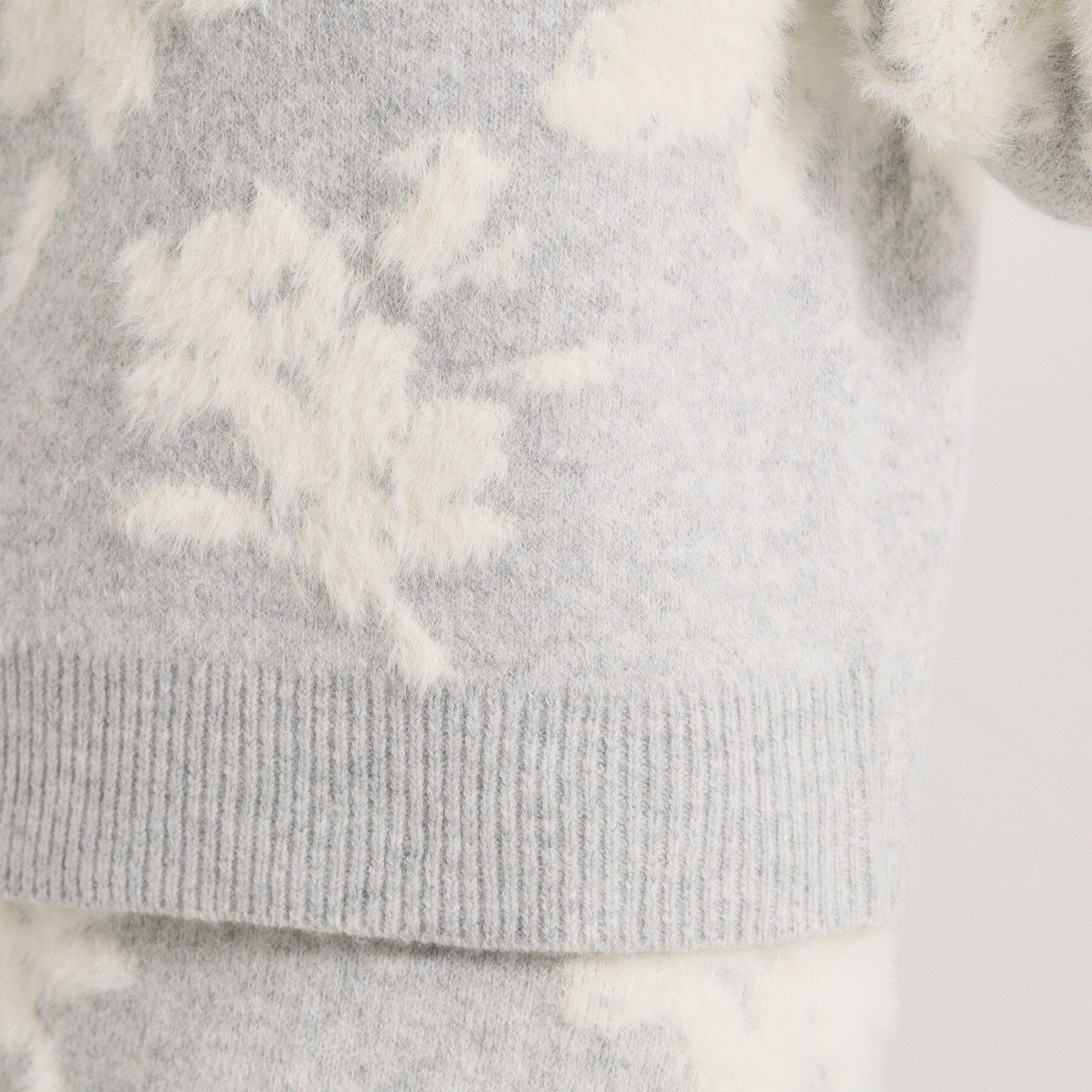 ITS&rsquo;DEMO「【手洗い可／セットアップ可】花柄フェザージャカードニット」|ニット・セーター|