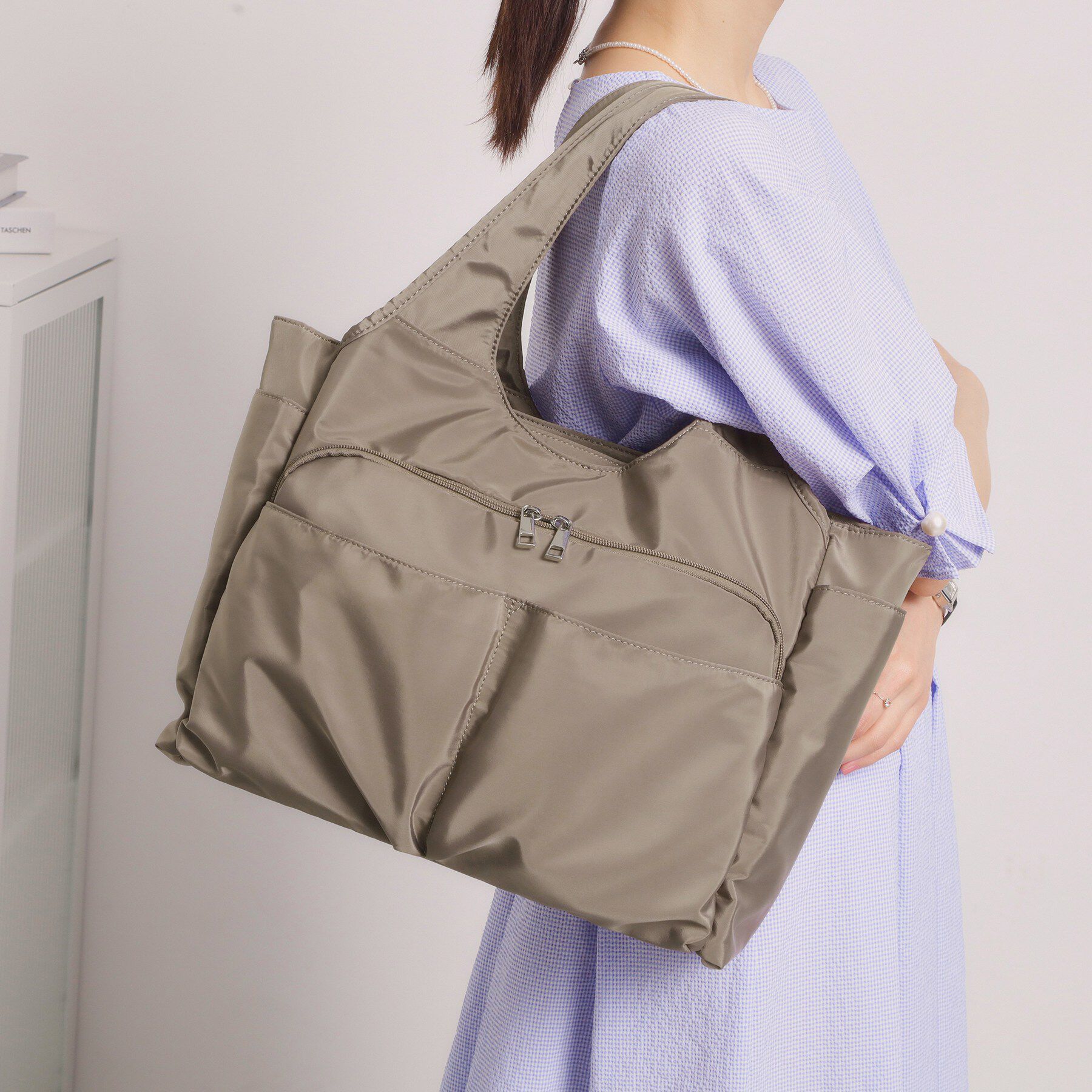 ITS&rsquo;DEMO「【11ポケット】裏地ストライプトート」|トートバッグ|グレージュ(050)