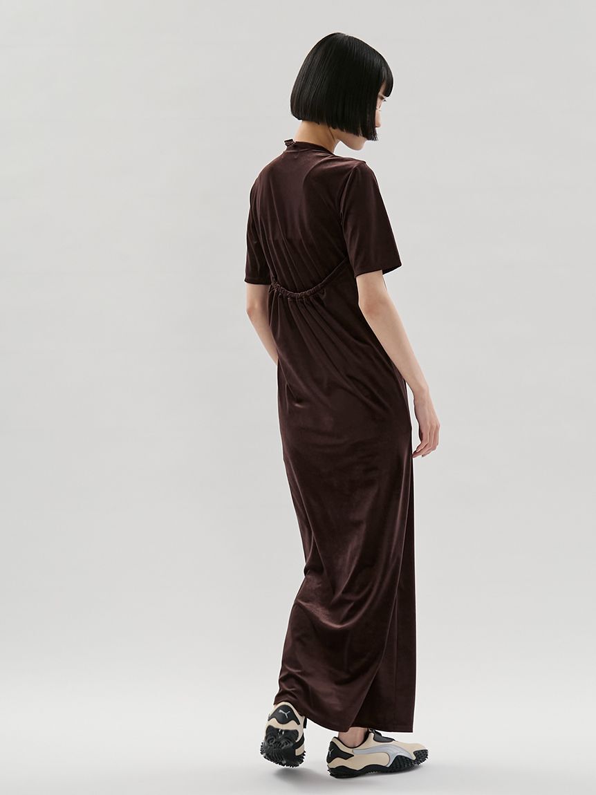 emmi atelier「ベロアTシャツ&times;ホルターネックワンピースセット」|ワンピース|