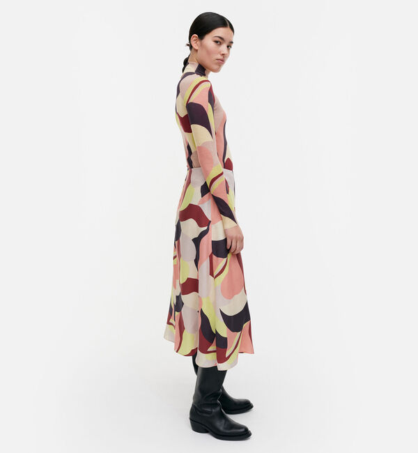 Marimekko「Veduta Kamelia カットソー」|Tシャツ・カットソー|