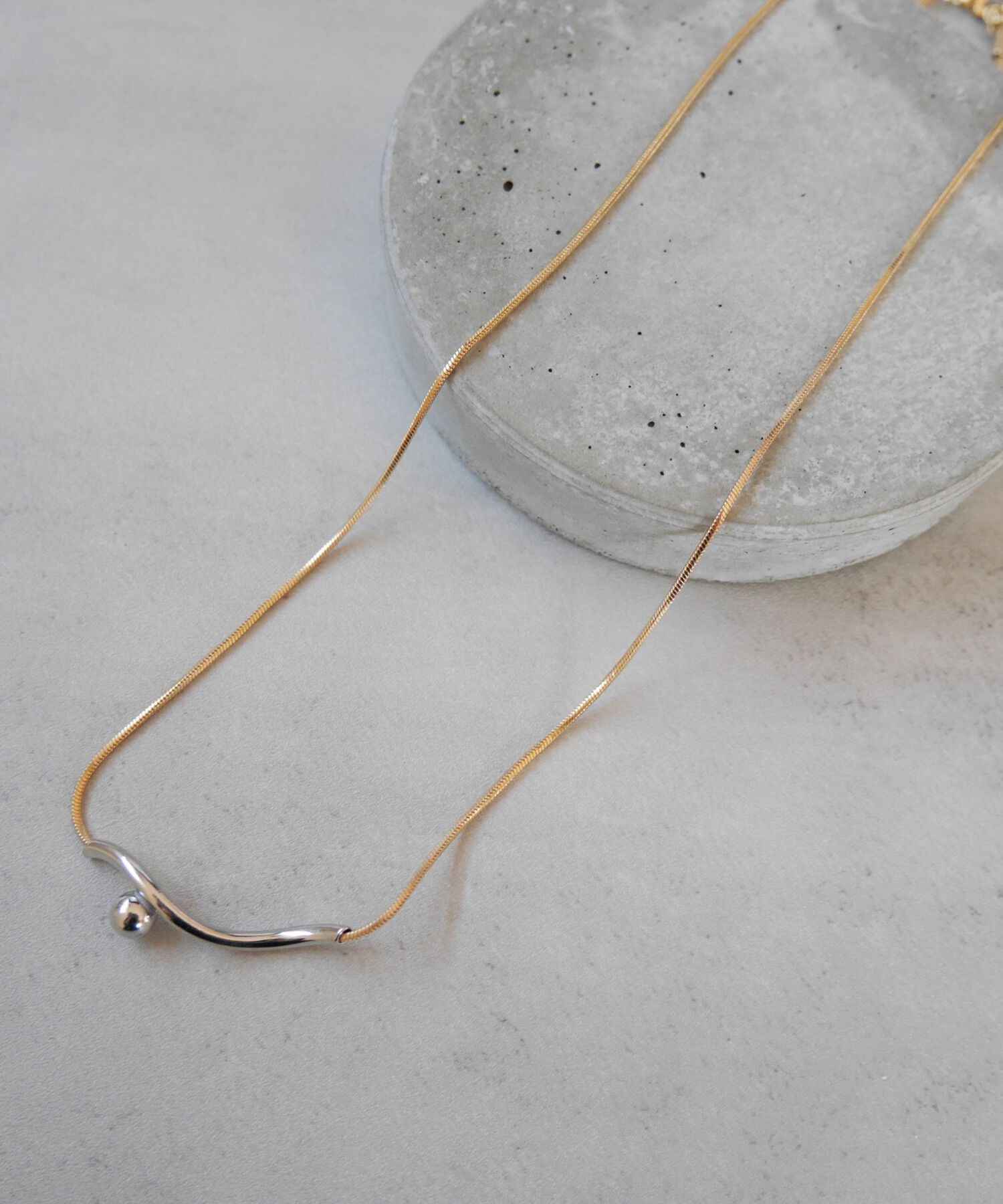 Phoebe+「【amplis】noaネックレス ゴールド」|ネックレス|