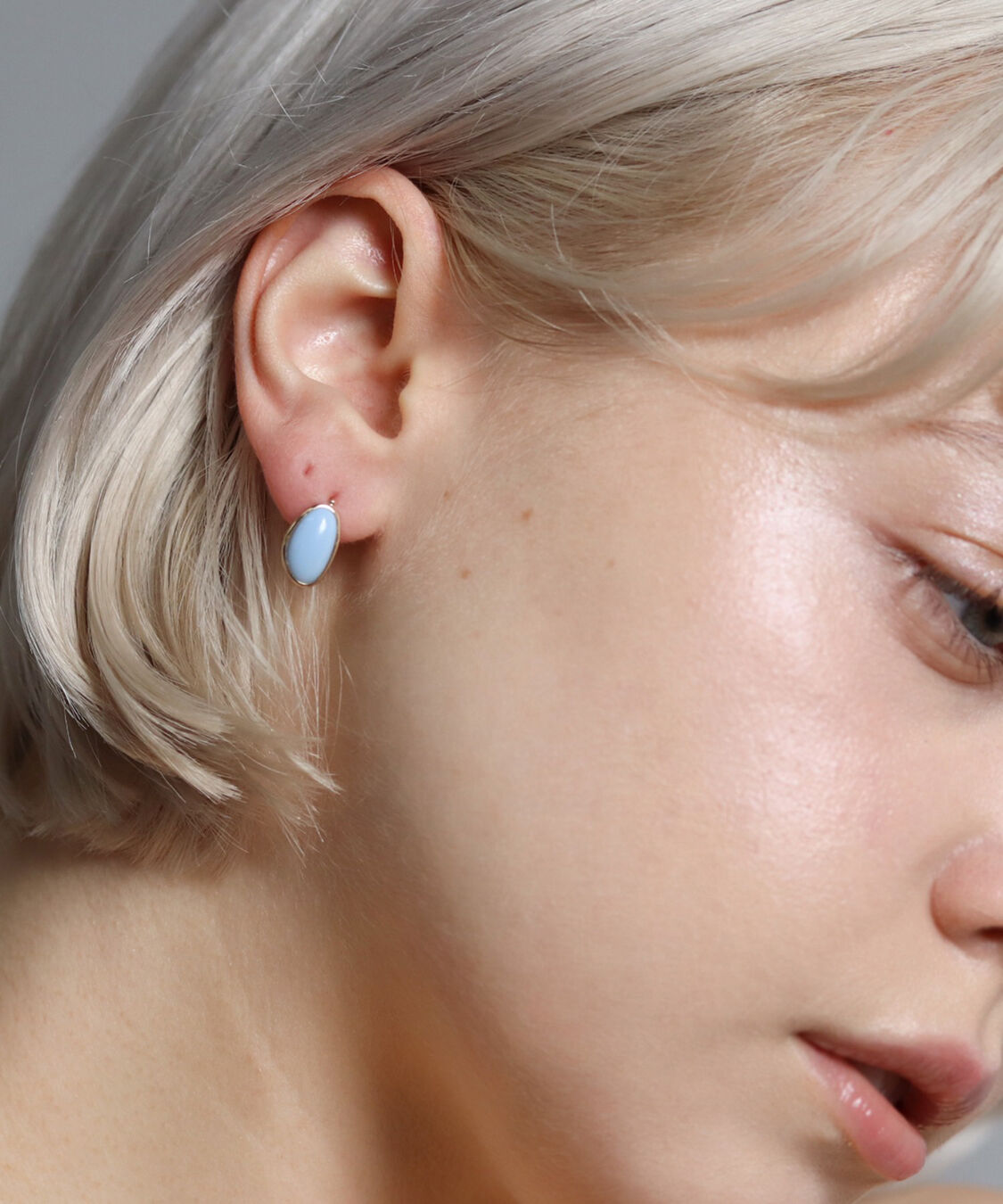  「カラーストーン ピアス | K10YG 〈ブルーオパール / ラブラドライト〉」|ピアス|ブルー