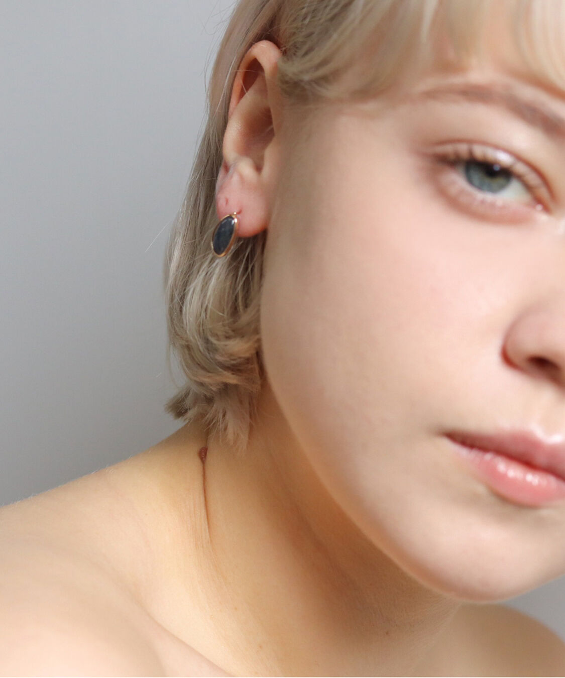  「カラーストーン ピアス | K10YG 〈ブルーオパール / ラブラドライト〉」|ピアス|