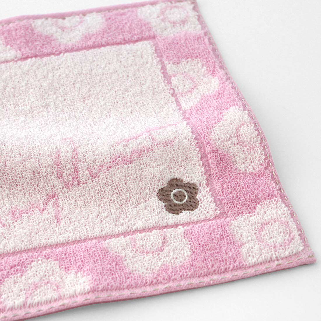  「MARY QUANT ミニタオルハンカチ＜デイジー＞」|タオル|