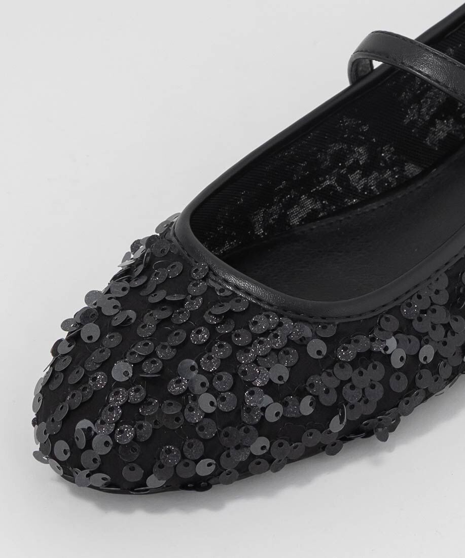  「ラウンドトゥストラップパンプス」|パンプス|