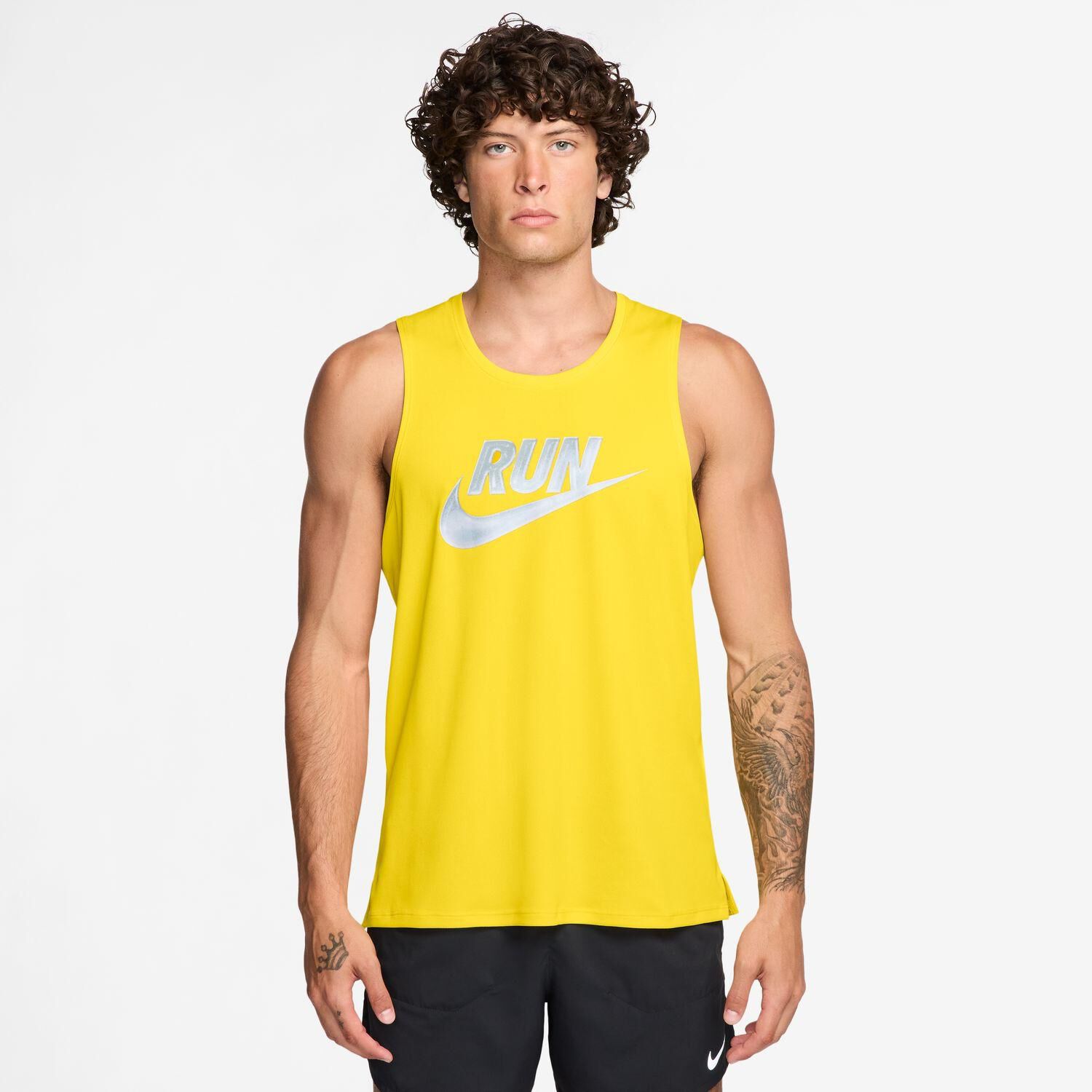 NIKE「【NIKE ｳｪｱ】M RUN ENERGY MILER TA」|Tシャツ・カットソー|イエロー