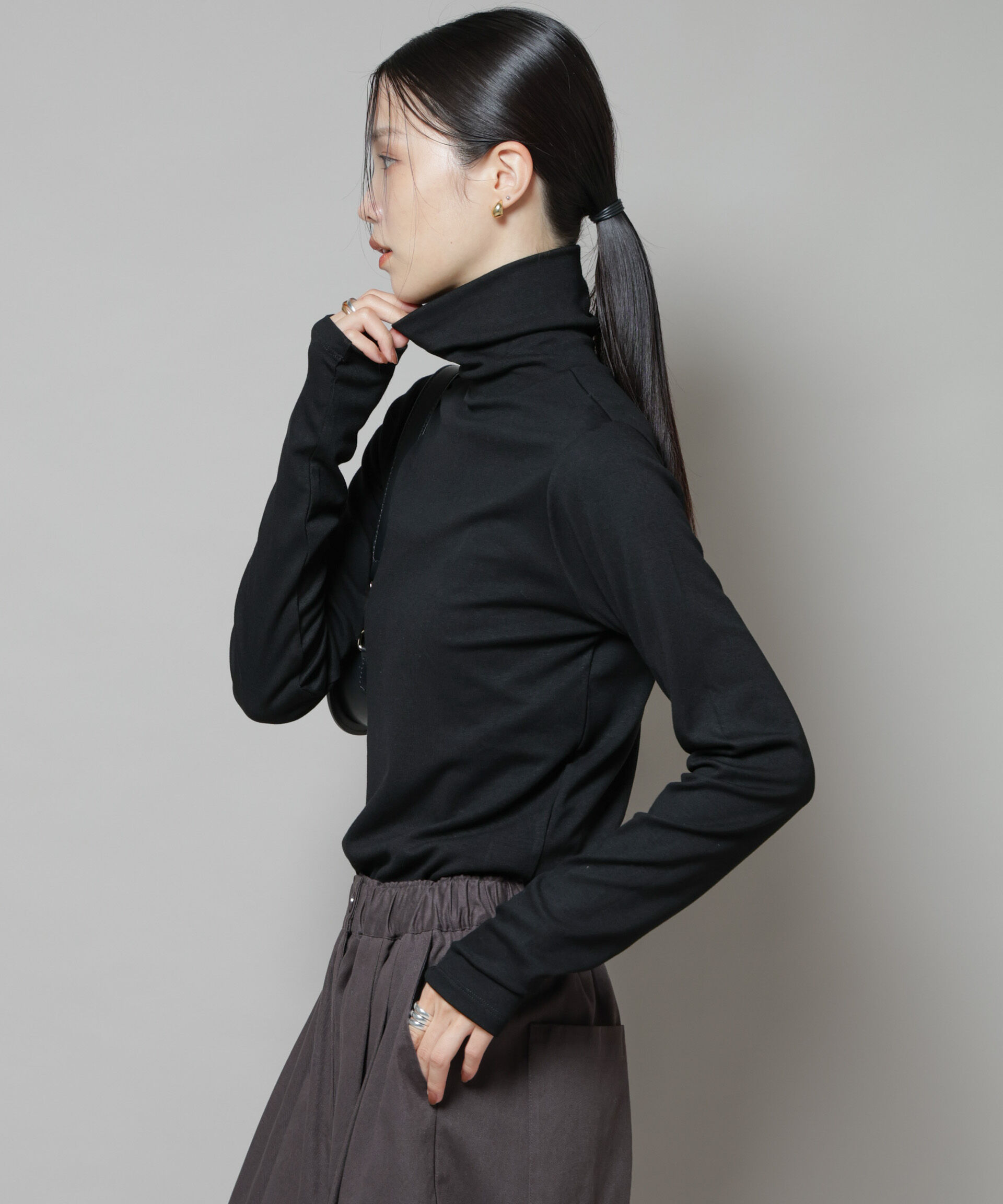 nano･universe「吸湿発熱タートルネックカットトップス」|Tシャツ・カットソー|