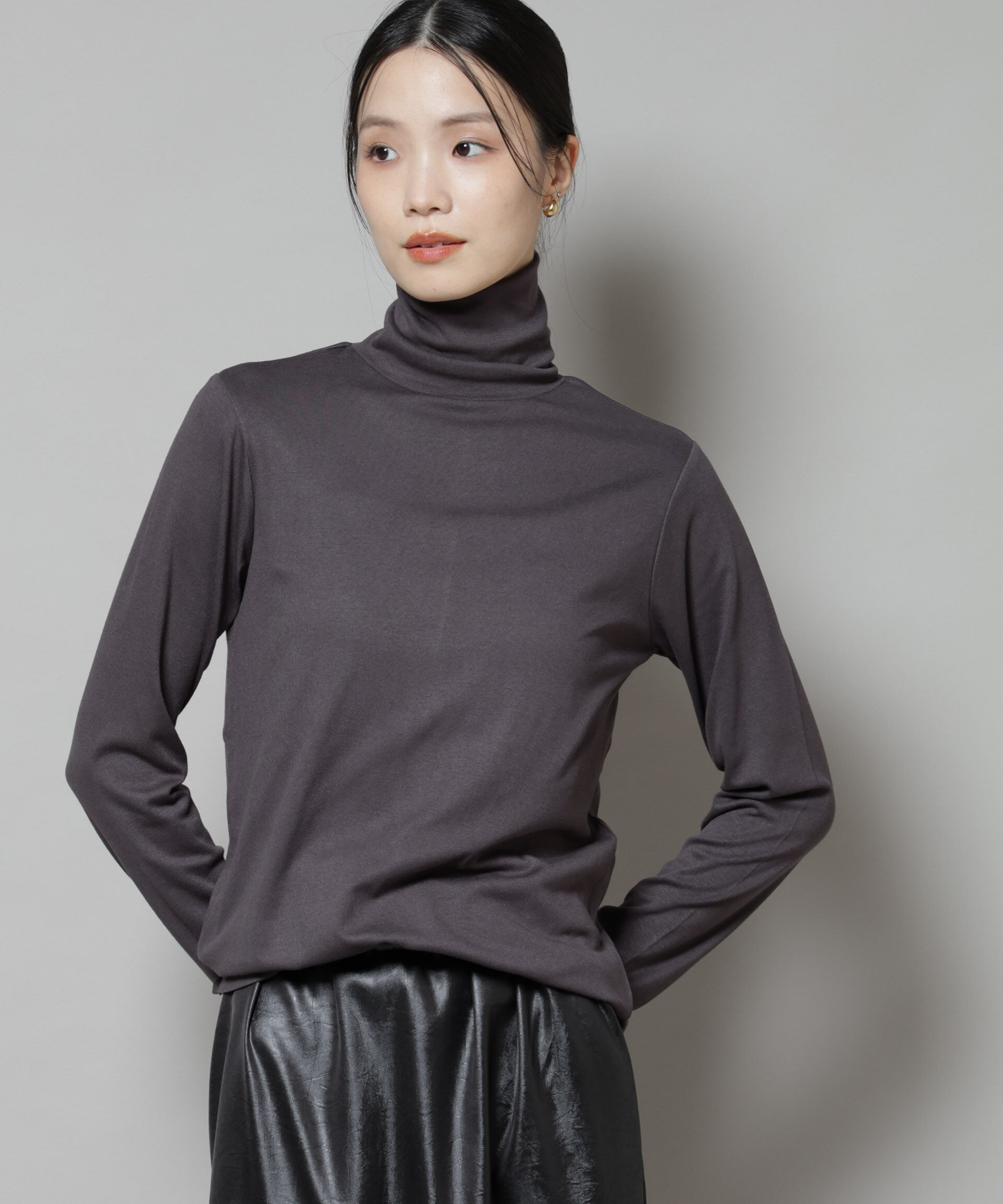 nano･universe「吸湿発熱タートルネックカットトップス」|Tシャツ・カットソー|