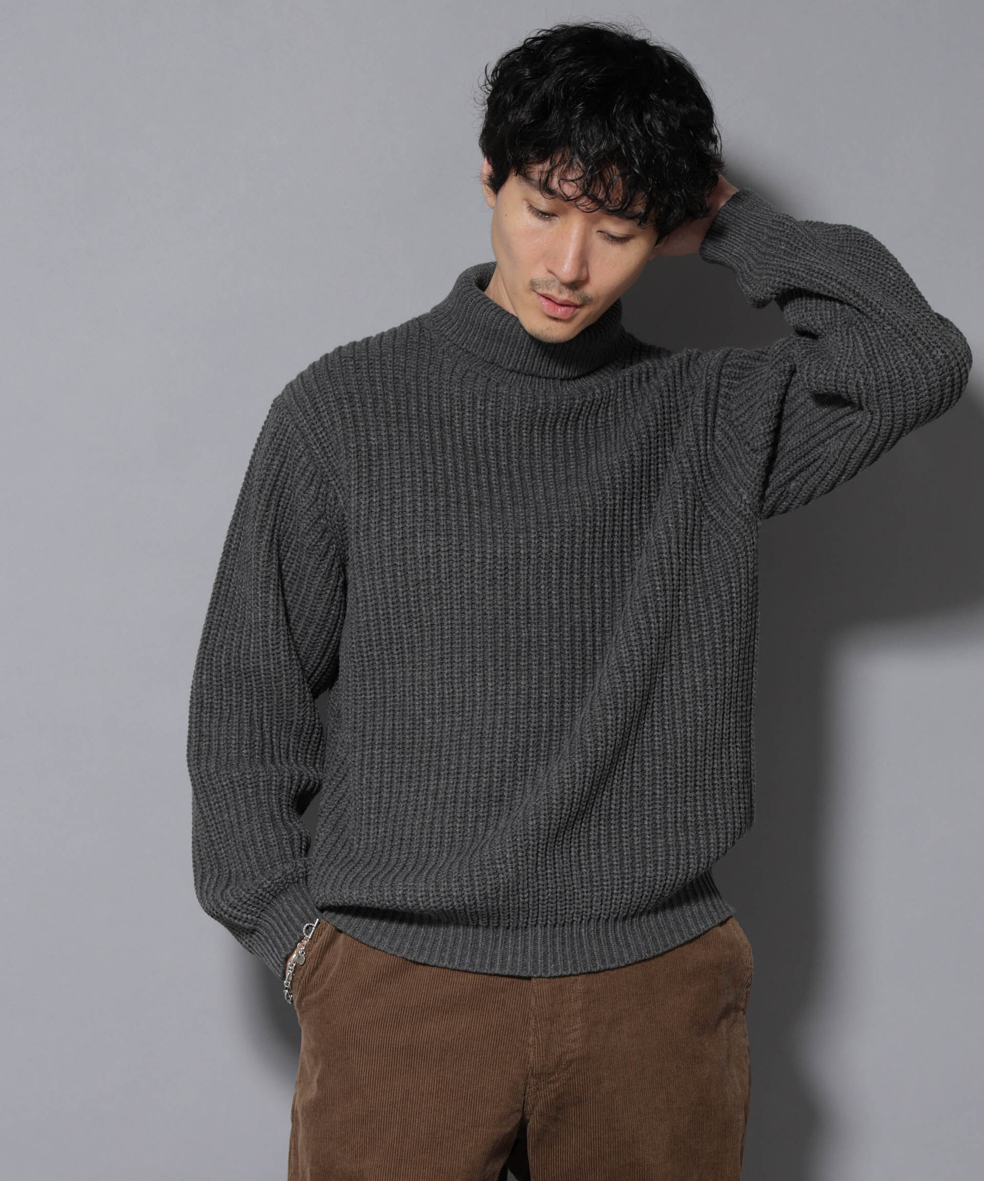 nano･universe「ローゲージタートルニット」|ニット・セーター|チャコール3