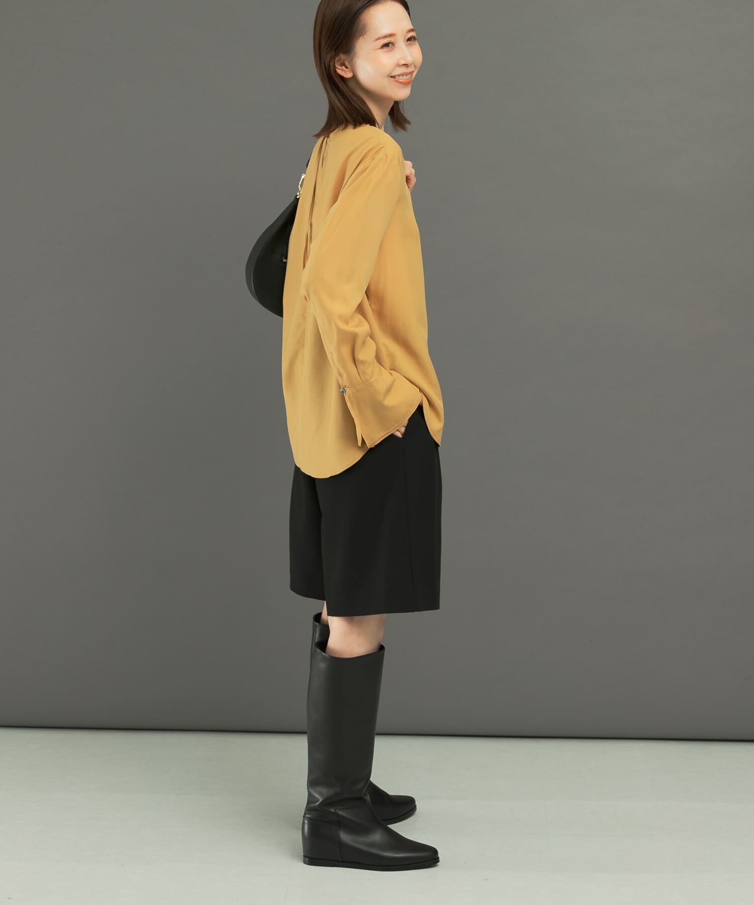 URBAN RESEARCH ROSSO「バックリボンダブルカフスブラウス」|シャツ・ブラウス|