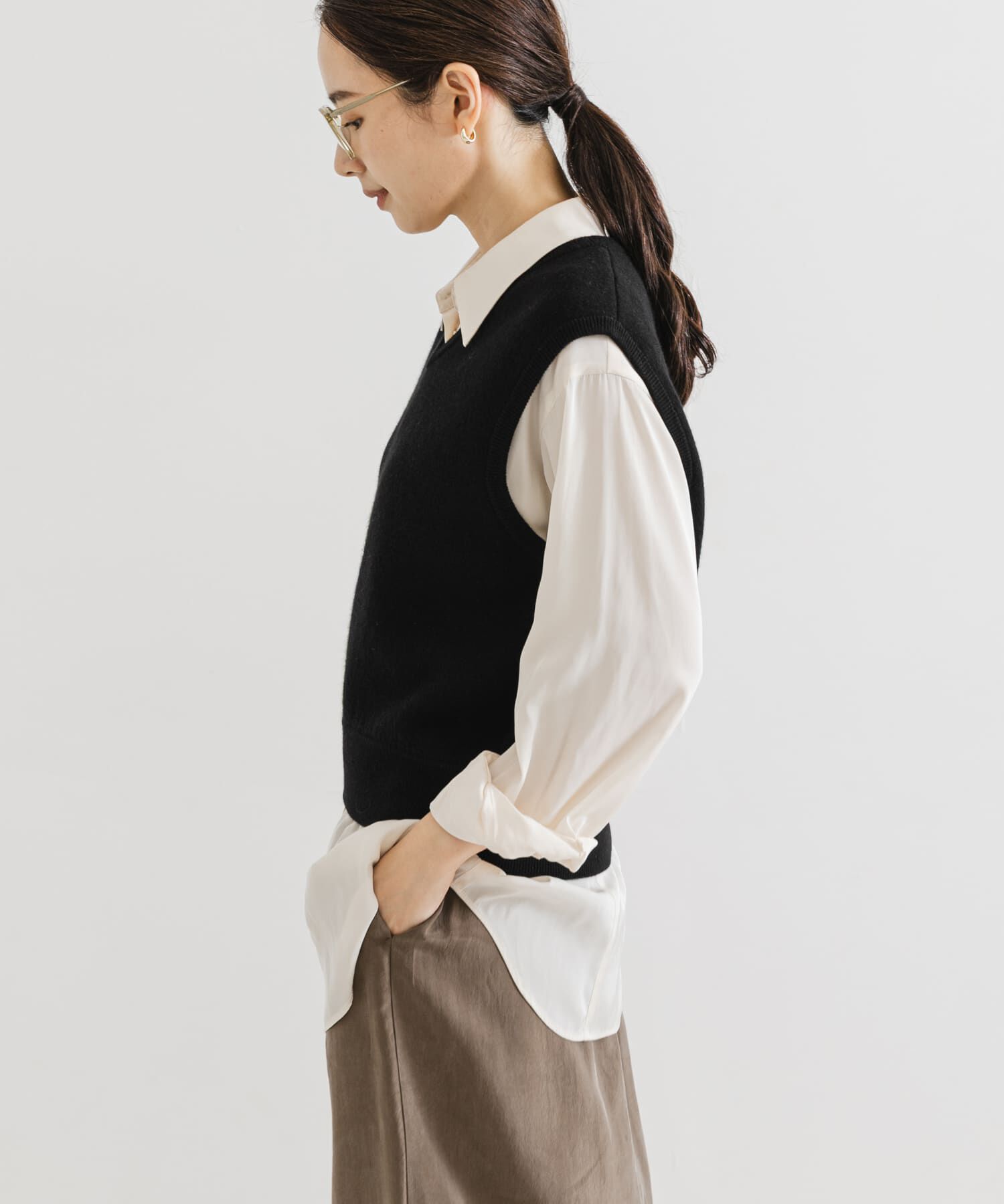 URBAN RESEARCH「ウールカシミヤVネックニットベスト」|ニット・セーター|