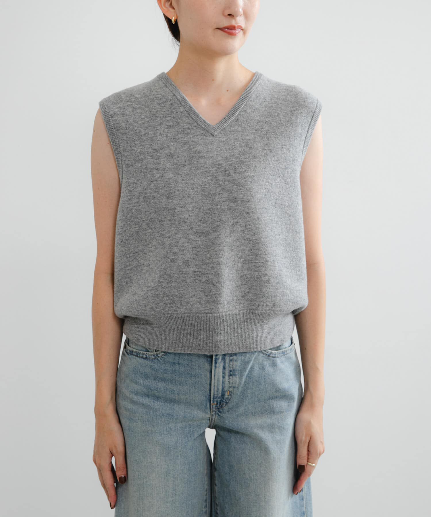 URBAN RESEARCH「ウールカシミヤVネックニットベスト」|ニット・セーター|