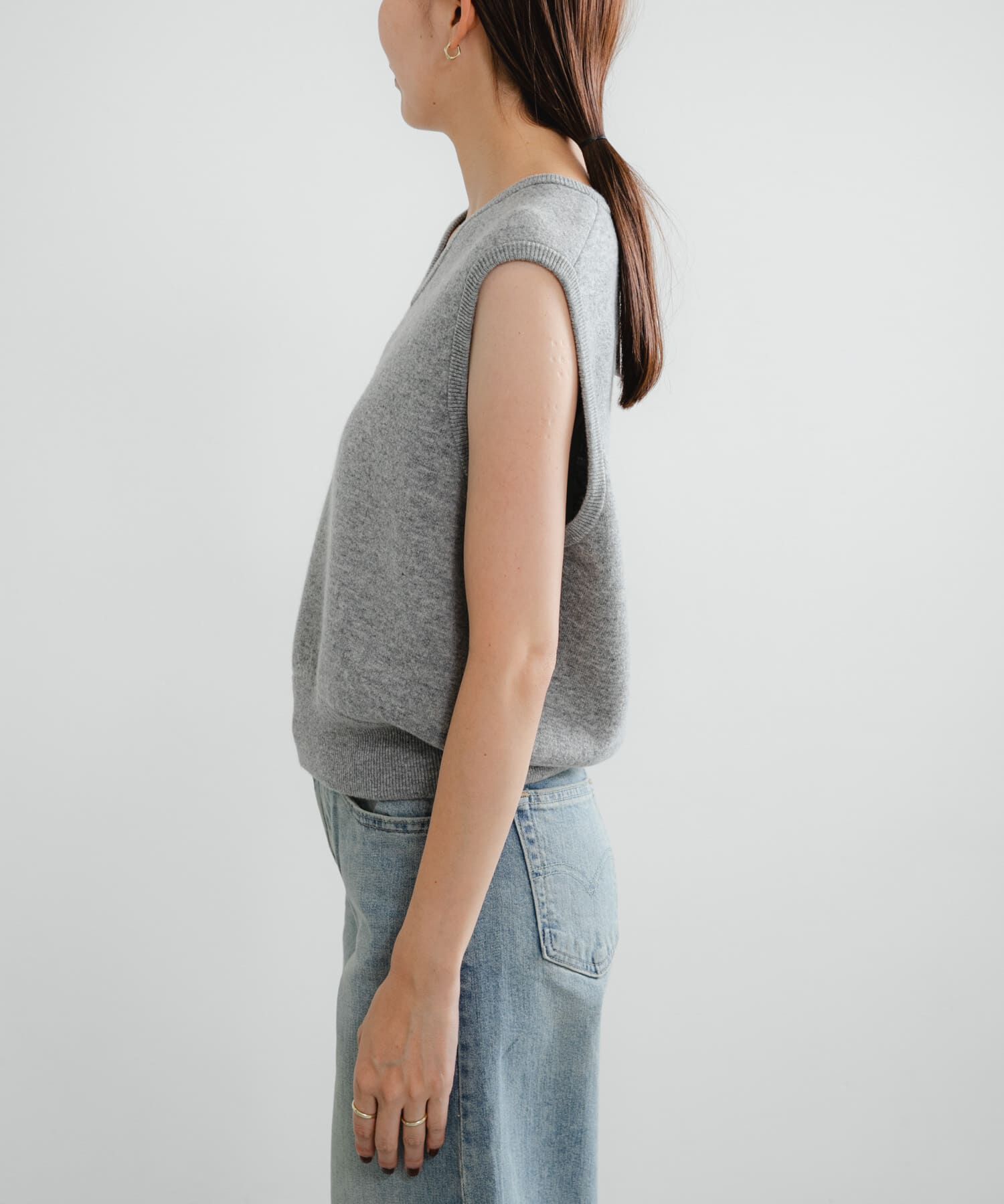 URBAN RESEARCH「ウールカシミヤVネックニットベスト」|ニット・セーター|