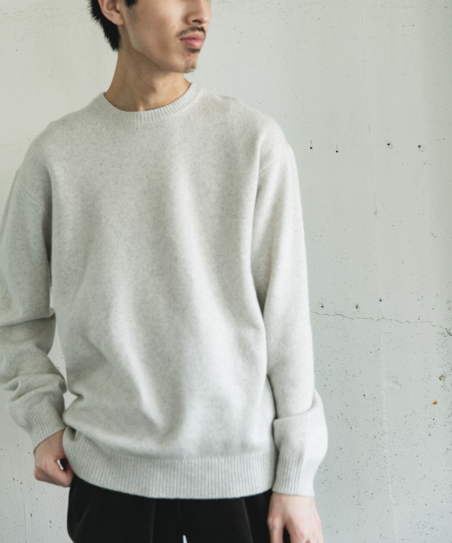 URBAN RESEARCH DOORS「ハミルトンウールクルーネックニット」|ニット・セーター|