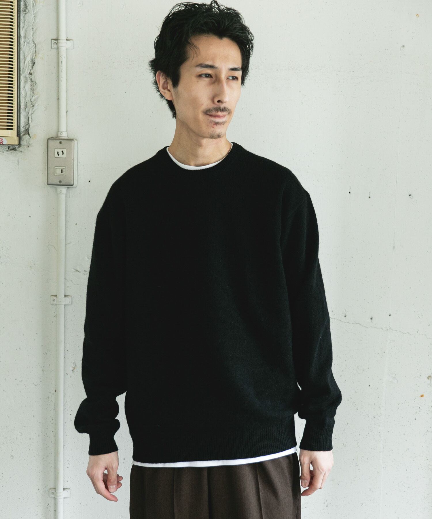 URBAN RESEARCH DOORS「ハミルトンウールクルーネックニット」|ニット・セーター|