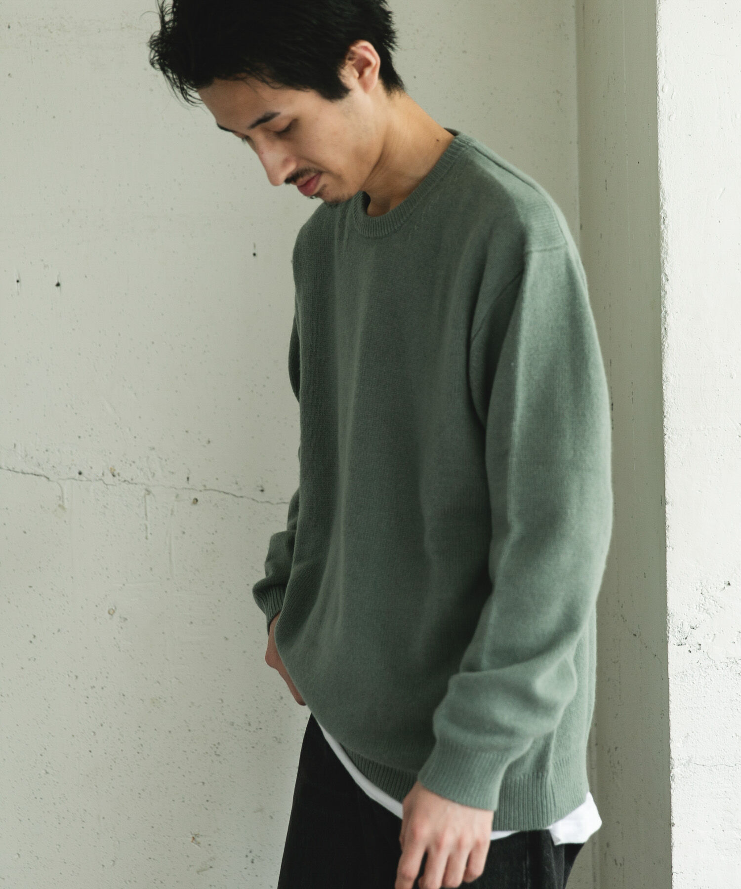 URBAN RESEARCH DOORS「ハミルトンウールクルーネックニット」|ニット・セーター|