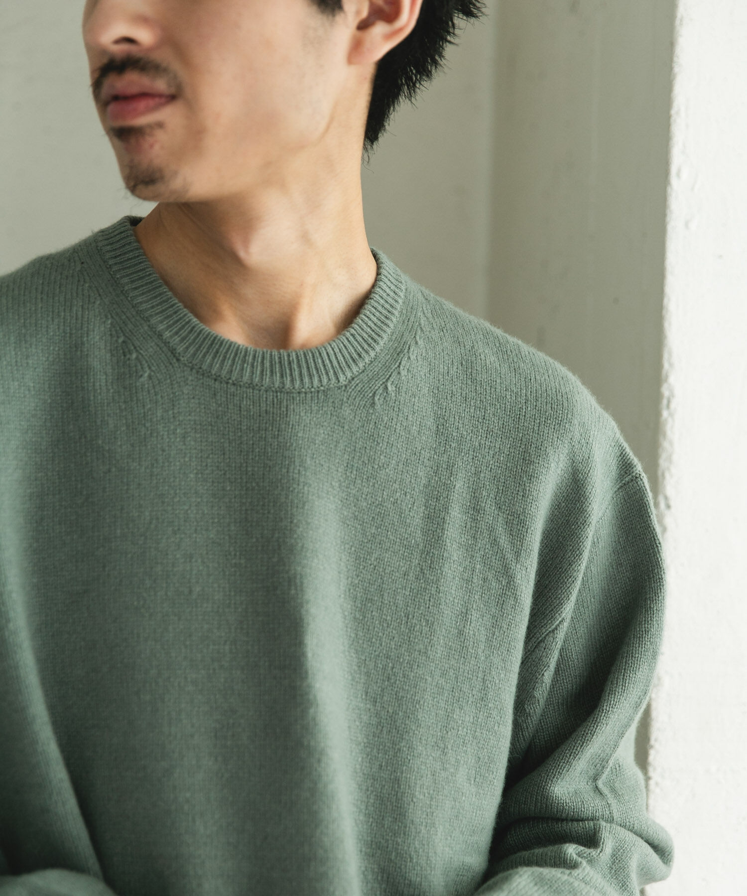 URBAN RESEARCH DOORS「ハミルトンウールクルーネックニット」|ニット・セーター|