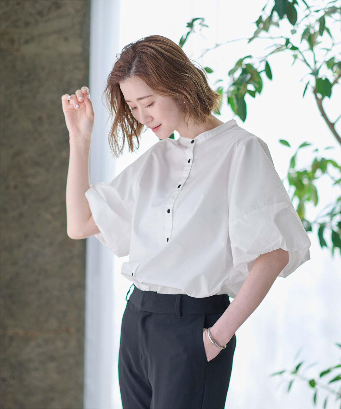 ur's「釦配色バルーンスリーブブラウス」|シャツ・ブラウス|