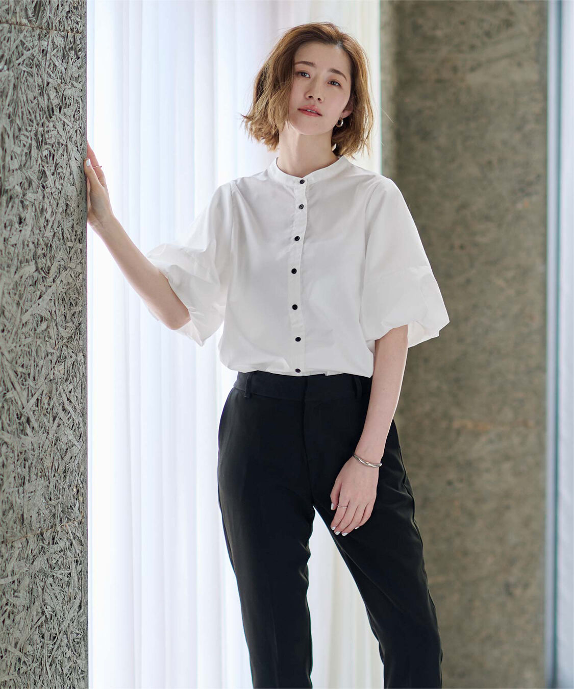 ur's「釦配色バルーンスリーブブラウス」|シャツ・ブラウス|