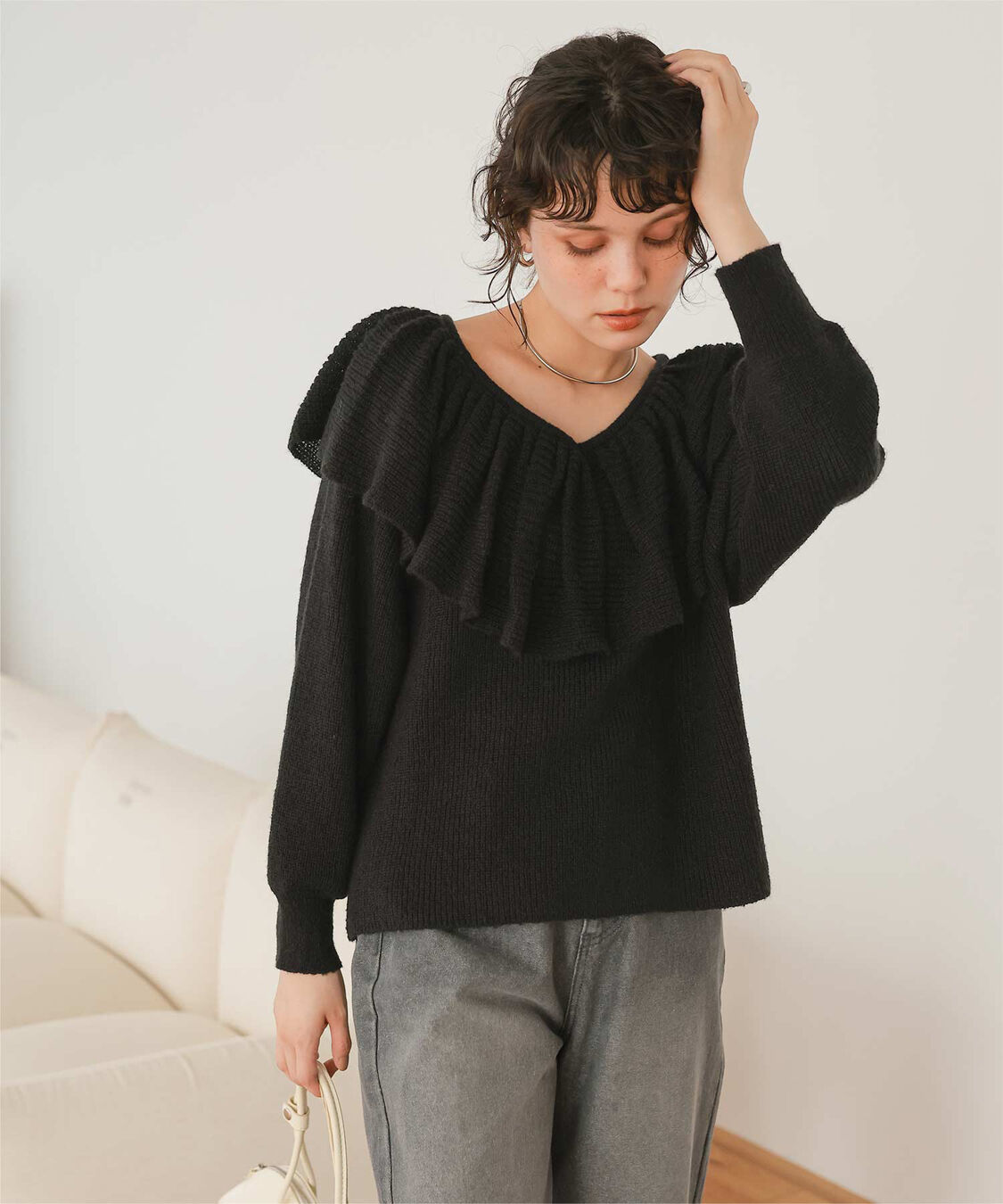 titivate「ウールブレンドギャザーフリル襟ニットトップス」|ニット・セーター|ブラック