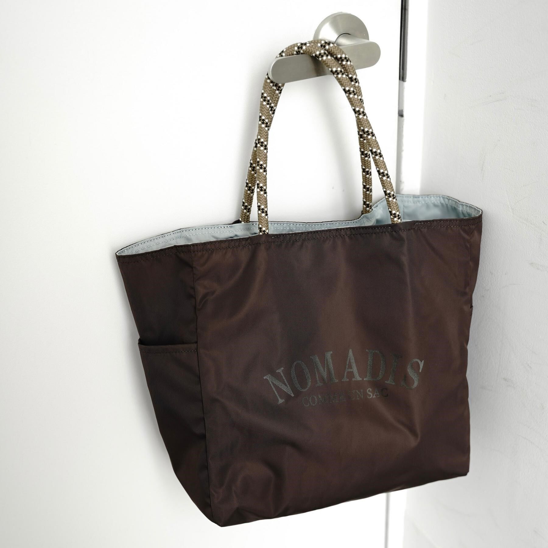 DRESSTERIOR「NOMADIS（ノマディス）【別注】SAC2 トートバッグ」|トートバッグ|ブラウン(044)