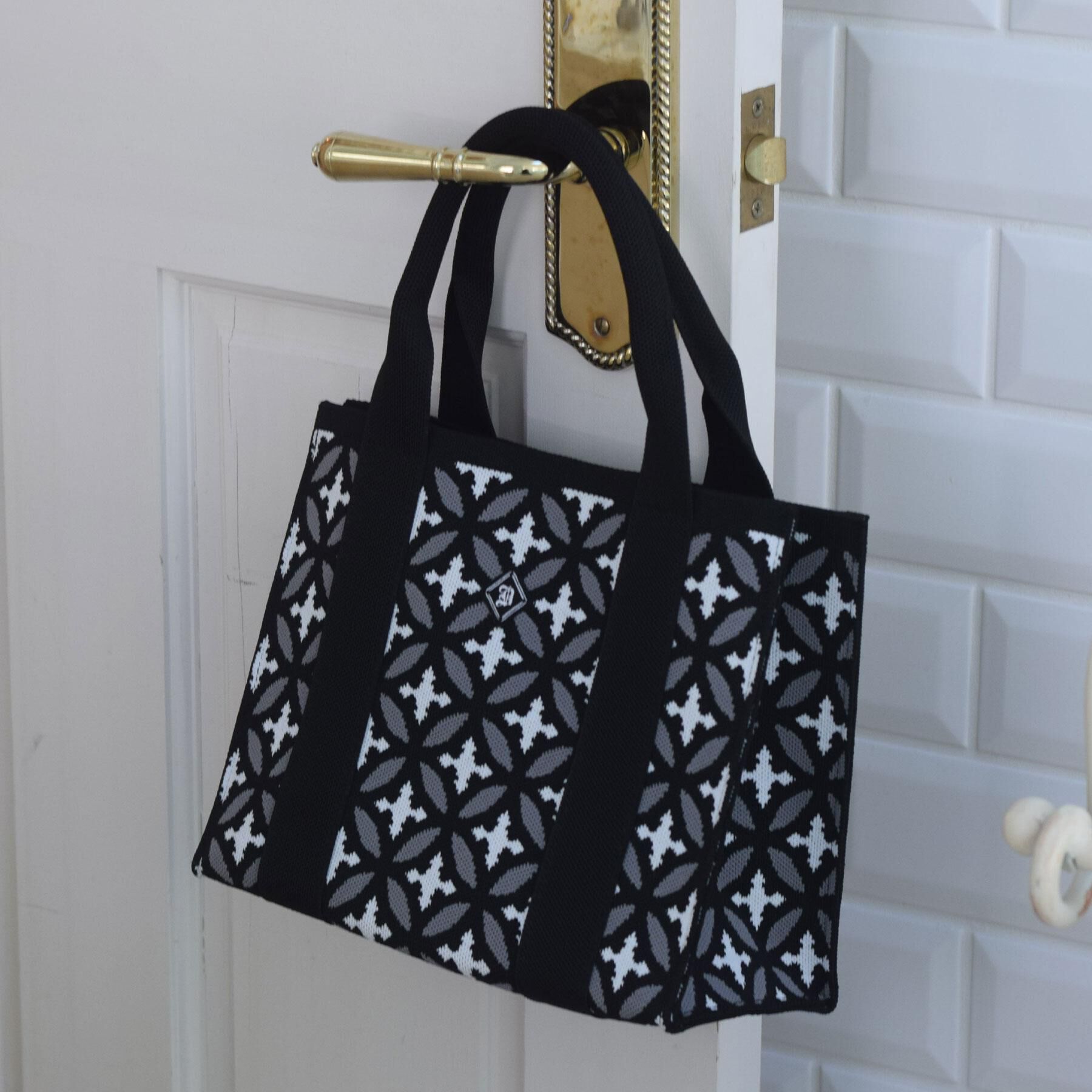 DRESSTERIOR「オーバーラップスモールニットトート」|トートバッグ|