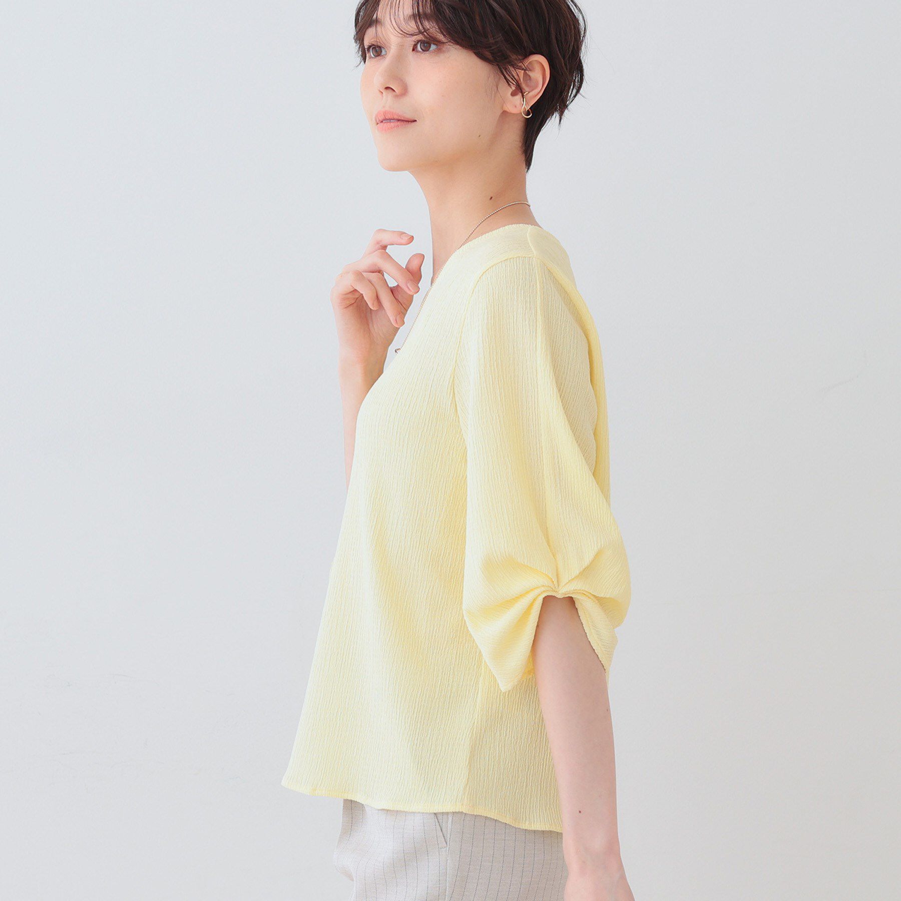 INDIVI「【洗える】タックデザインスリーブ ジャージトップス」|Tシャツ・カットソー|