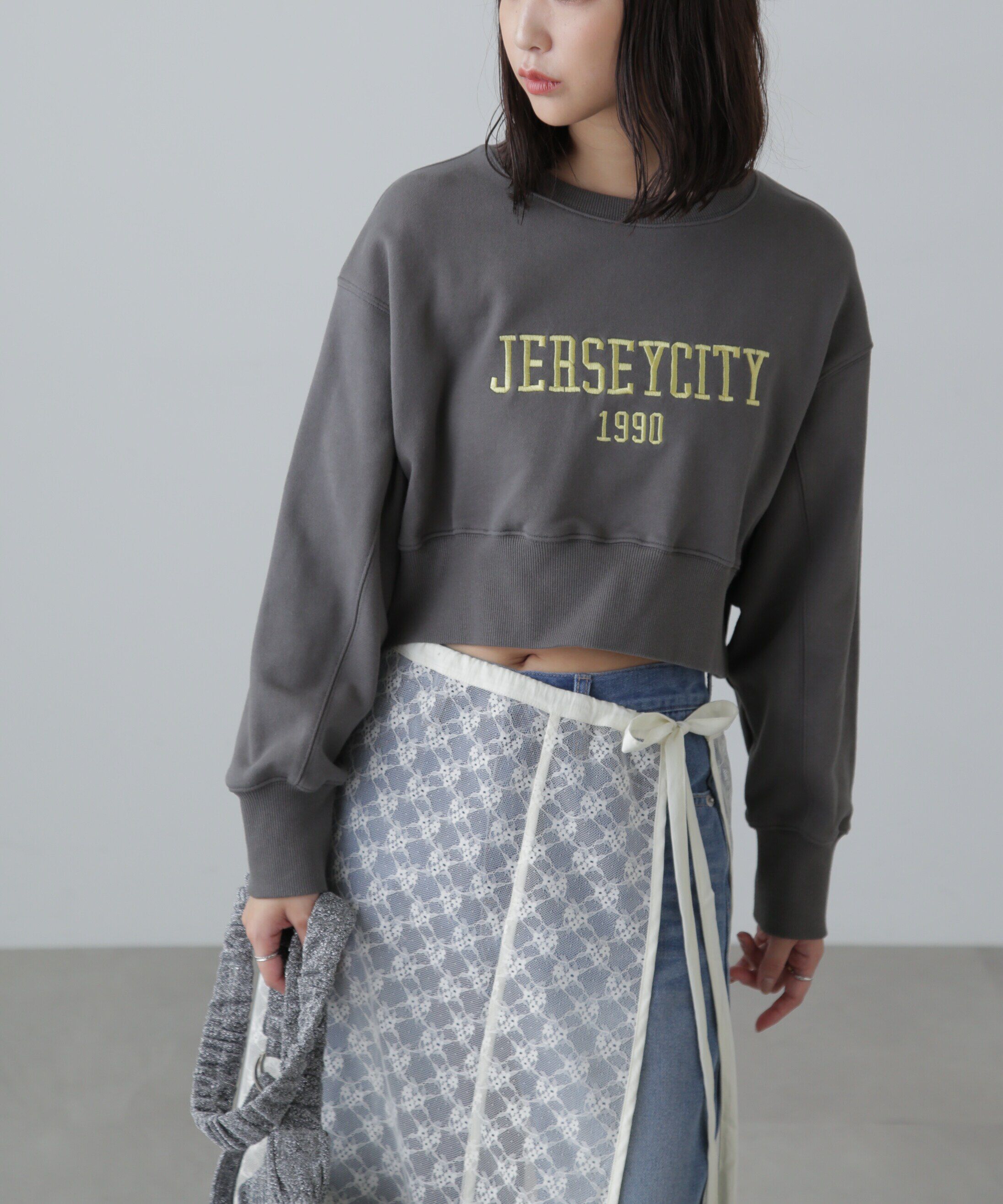  「カレッジロゴショート丈スウェット」|Tシャツ・カットソー|