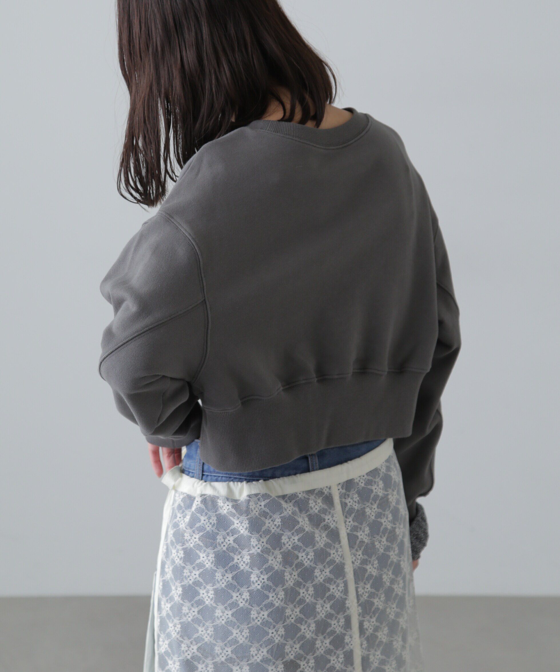  「カレッジロゴショート丈スウェット」|Tシャツ・カットソー|