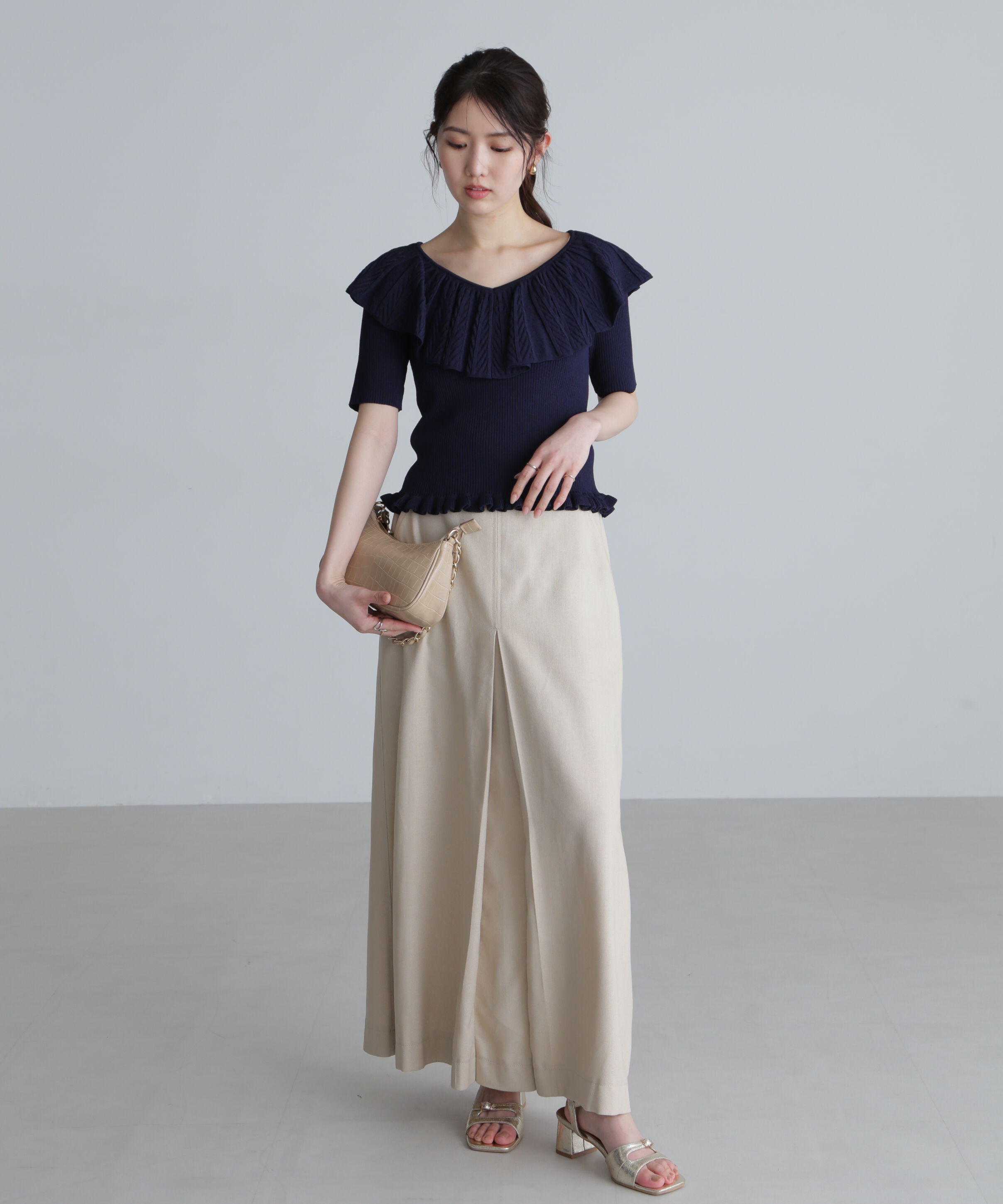  「ラッフル襟ニット」|ニット・セーター|