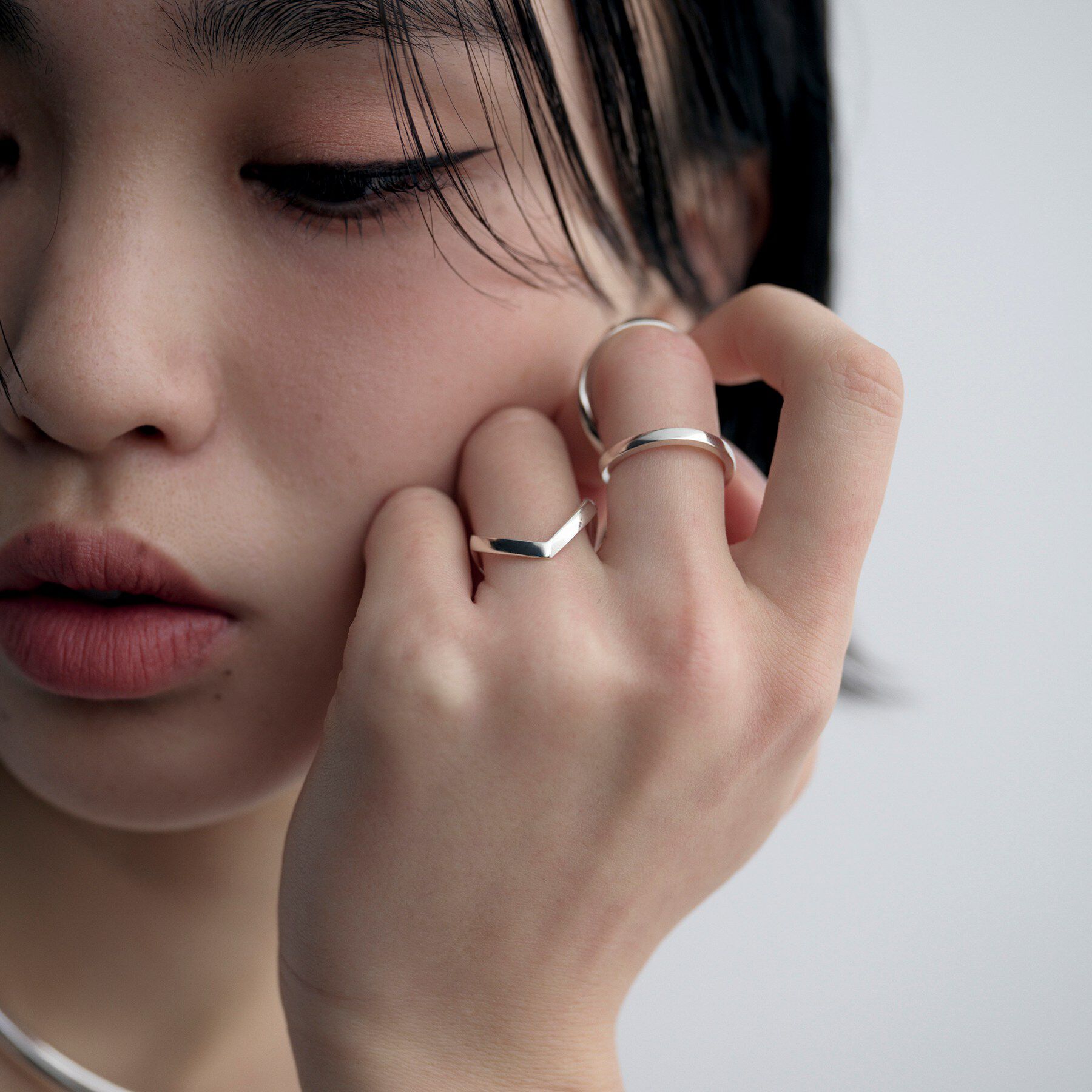 COCOSHNIK ONKITSCH「シルバー Vラインリング」|リング|