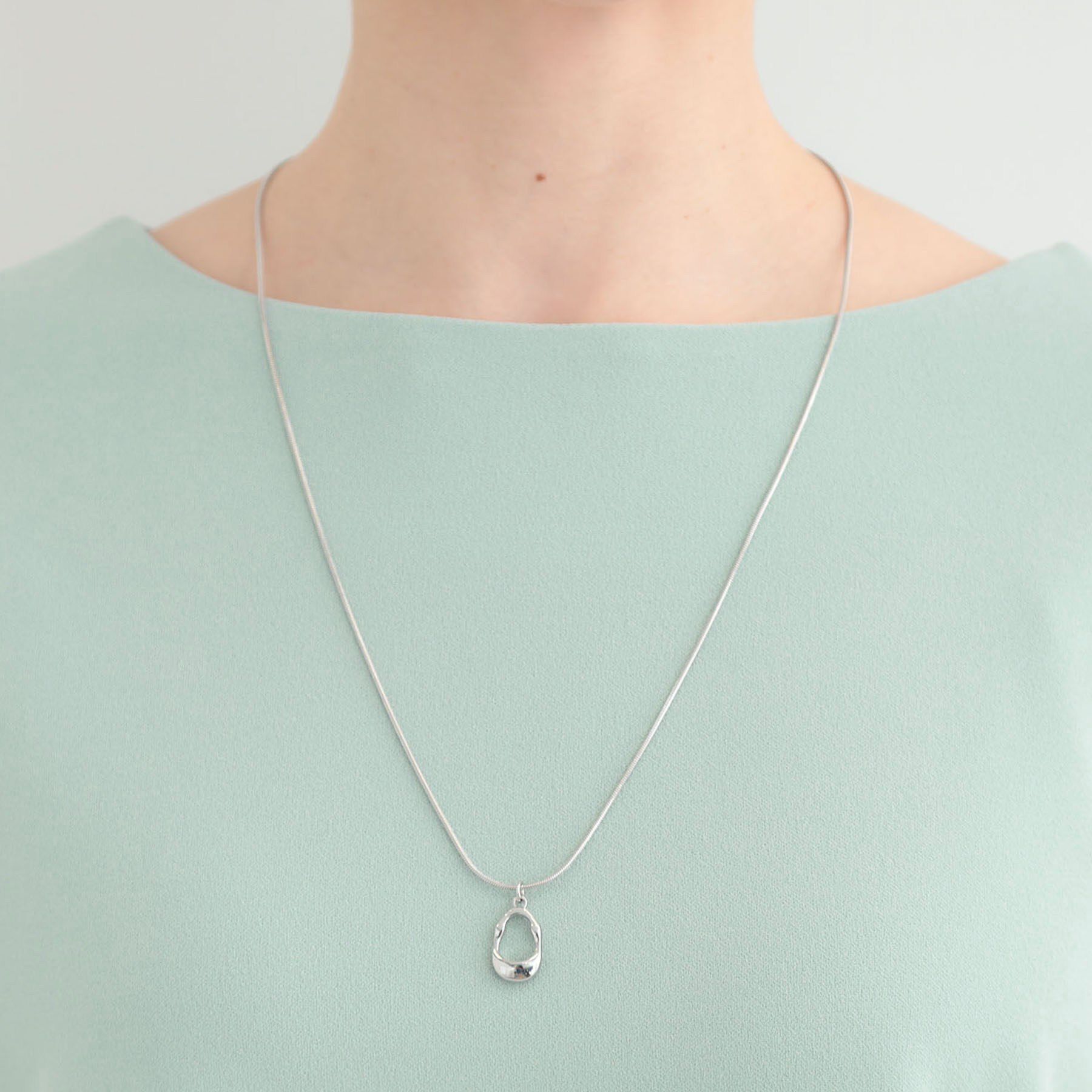 SHOO･LA･RUE「【2点セット/7分袖/S-LL】ランタンスリーブで女性らしい ネックレス付きブラウス」|シャツ・ブラウス|