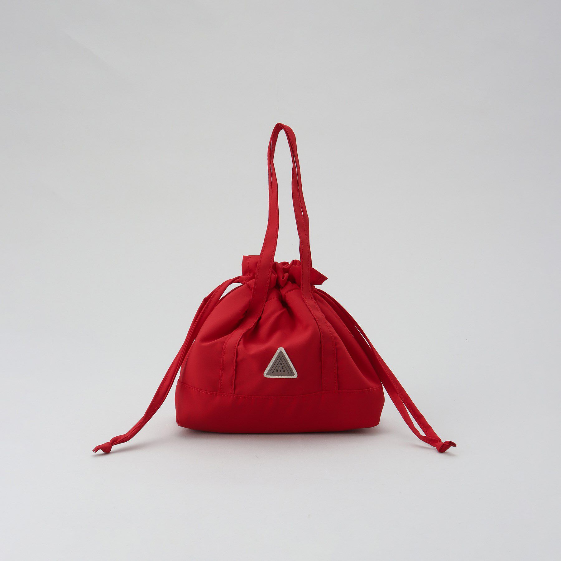 212 KITCHEN STORE「マテリアランチ 保冷巾着M レッド」|食器・キッチングッズ|その他