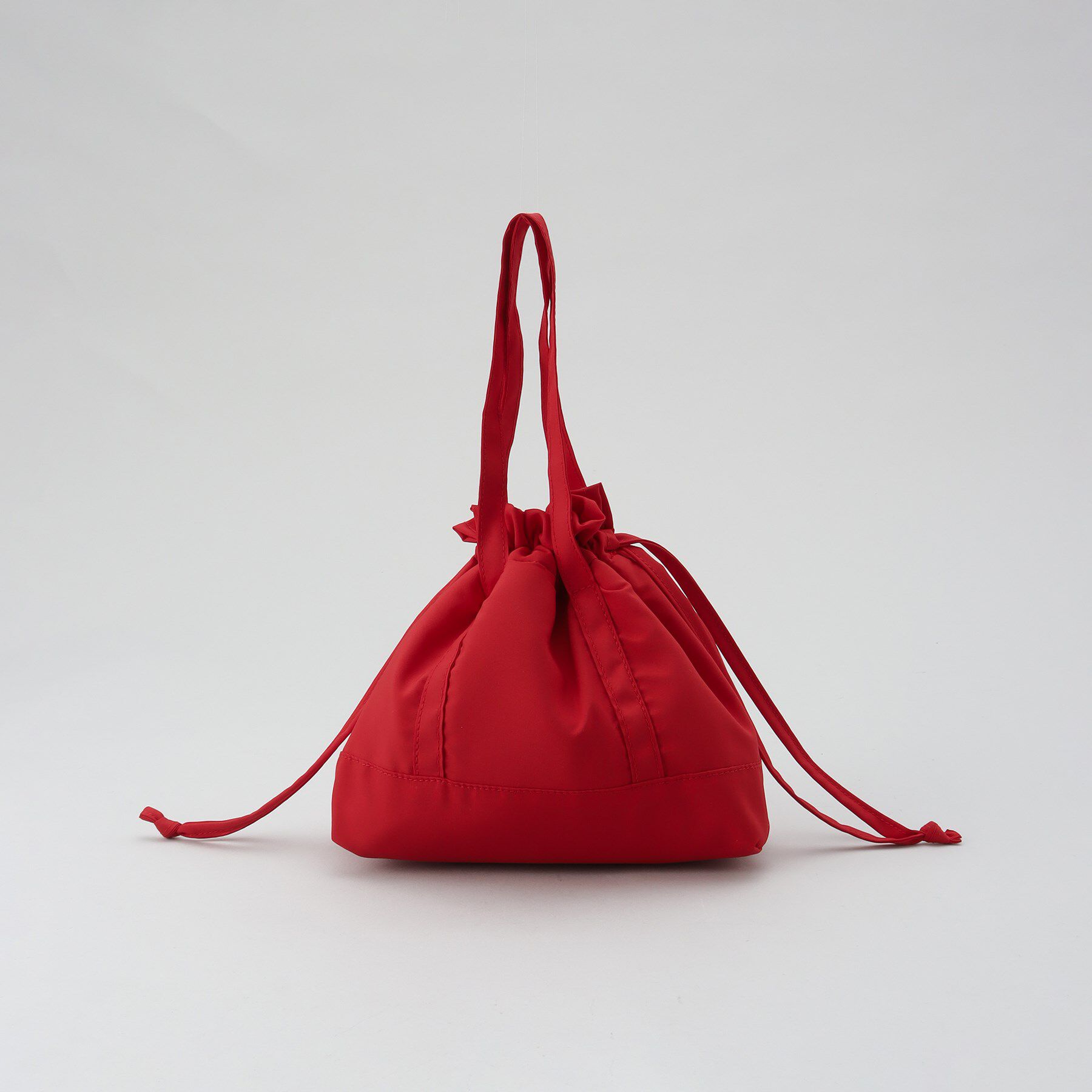 212 KITCHEN STORE「マテリアランチ 保冷巾着M レッド」|食器・キッチングッズ|