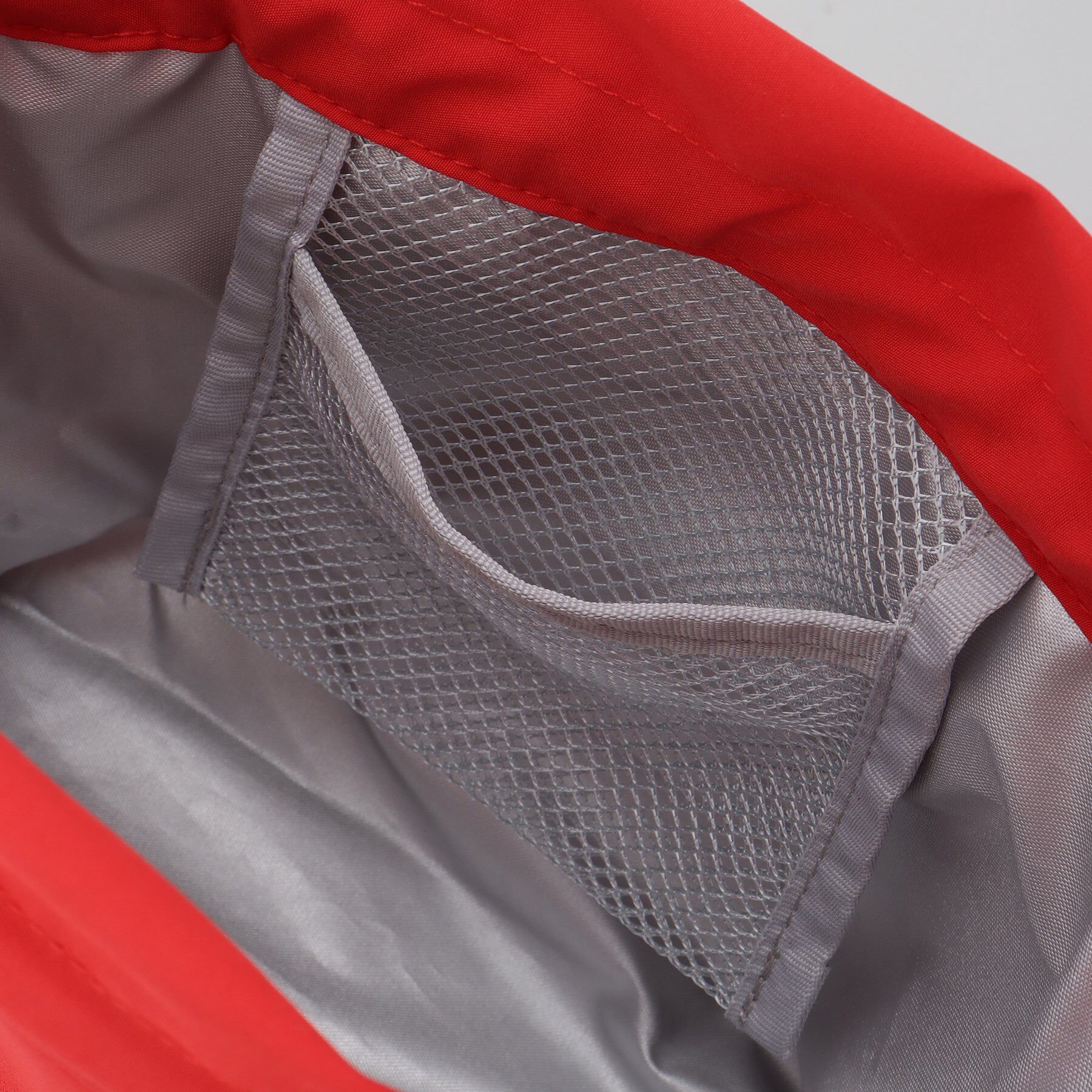 212 KITCHEN STORE「マテリアランチ 保冷巾着M レッド」|食器・キッチングッズ|