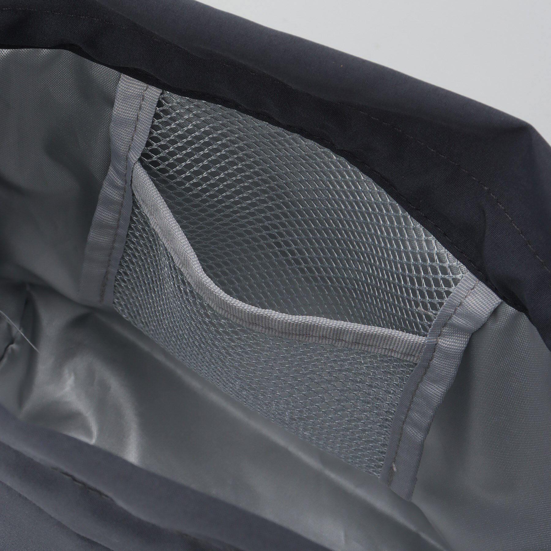 212 KITCHEN STORE「マテリアランチ 保冷巾着Ｍ チャコール」|食器・キッチングッズ|