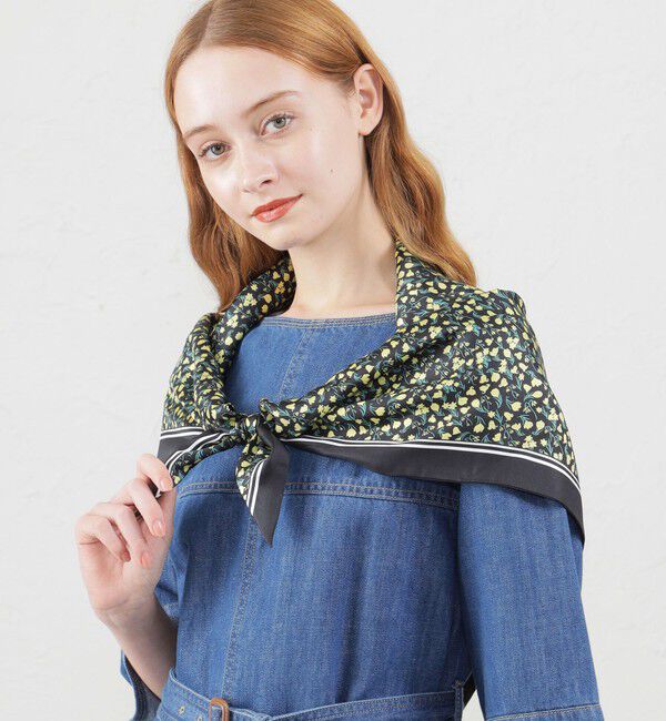 MACKINTOSH PHILOSOPHY「Snowblue Garden トライアングルスカーフ」|バンダナ・スカーフ|イエロー