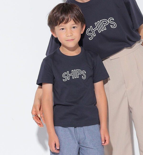 SHIPS KIDS「【WEB限定】SHIPS KIDS:100～160cm / 〈家族おそろい〉SHIPS ラウンド プリント ロゴ  Tシャツ」|Tシャツ・カットソー|