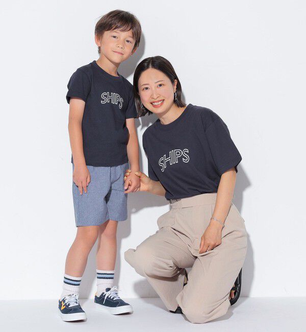 SHIPS KIDS「【WEB限定】SHIPS KIDS:100～160cm / 〈家族おそろい〉SHIPS ラウンド プリント ロゴ  Tシャツ」|Tシャツ・カットソー|
