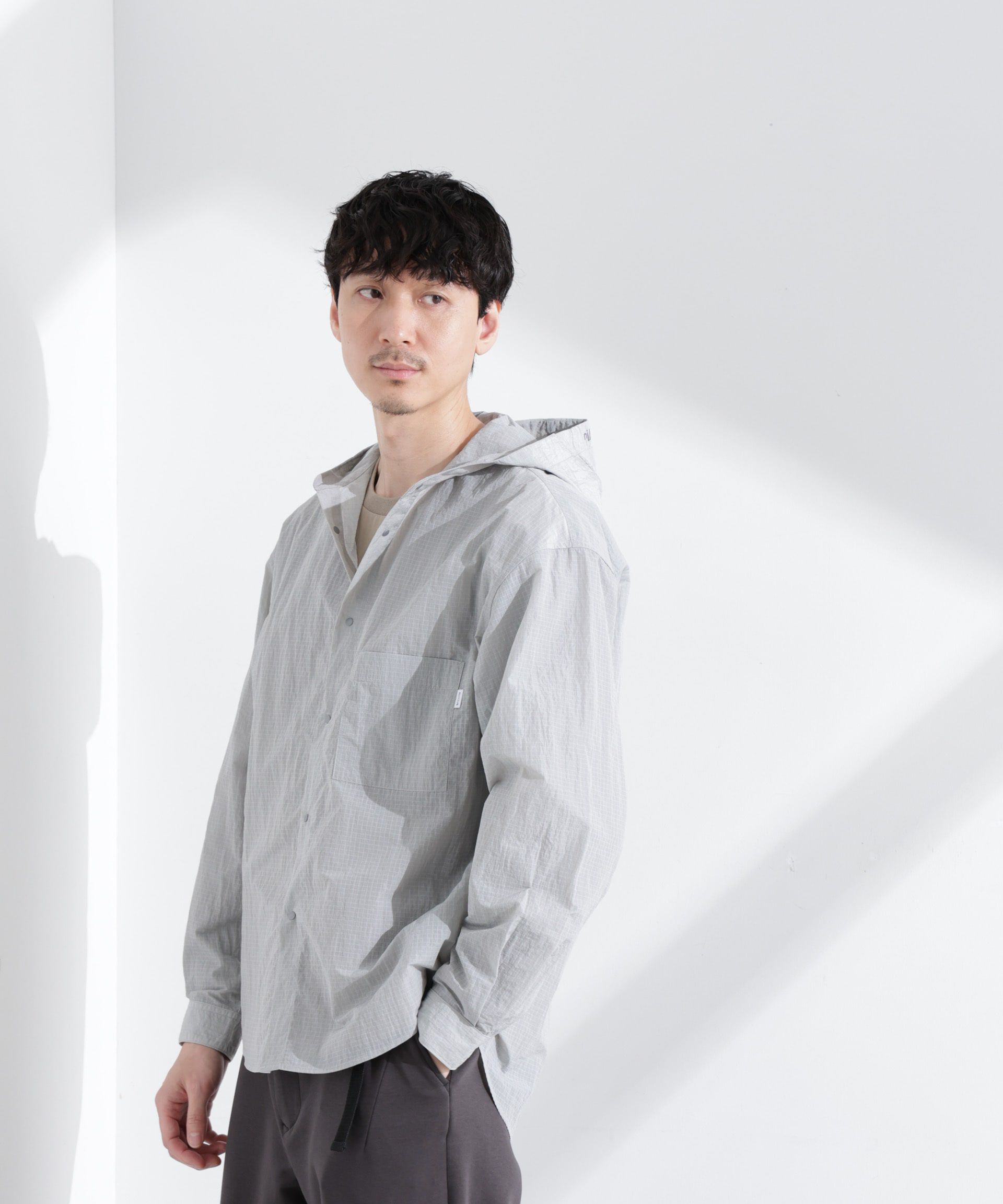 nano･universe「「NJ/CLUB」リップストップ撥水フードシャツ」|シャツ・ブラウス|