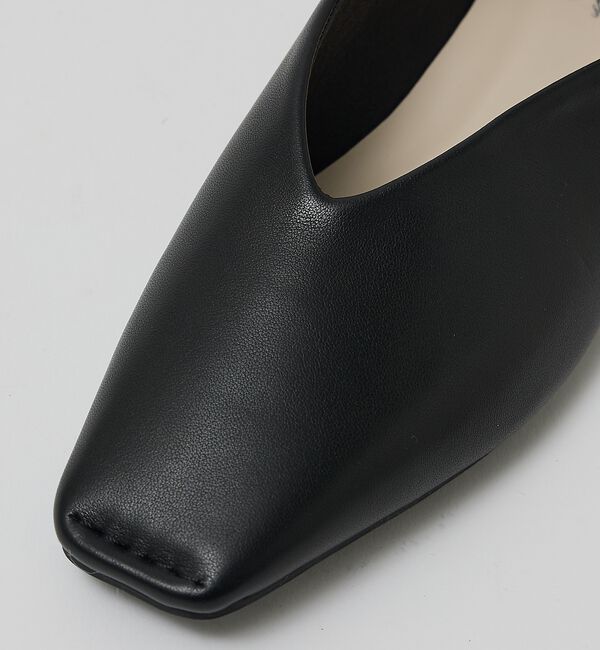 AU BANNISTER「【販売店舗限定】スクエアトゥVカットパンプス【予約】」|その他|