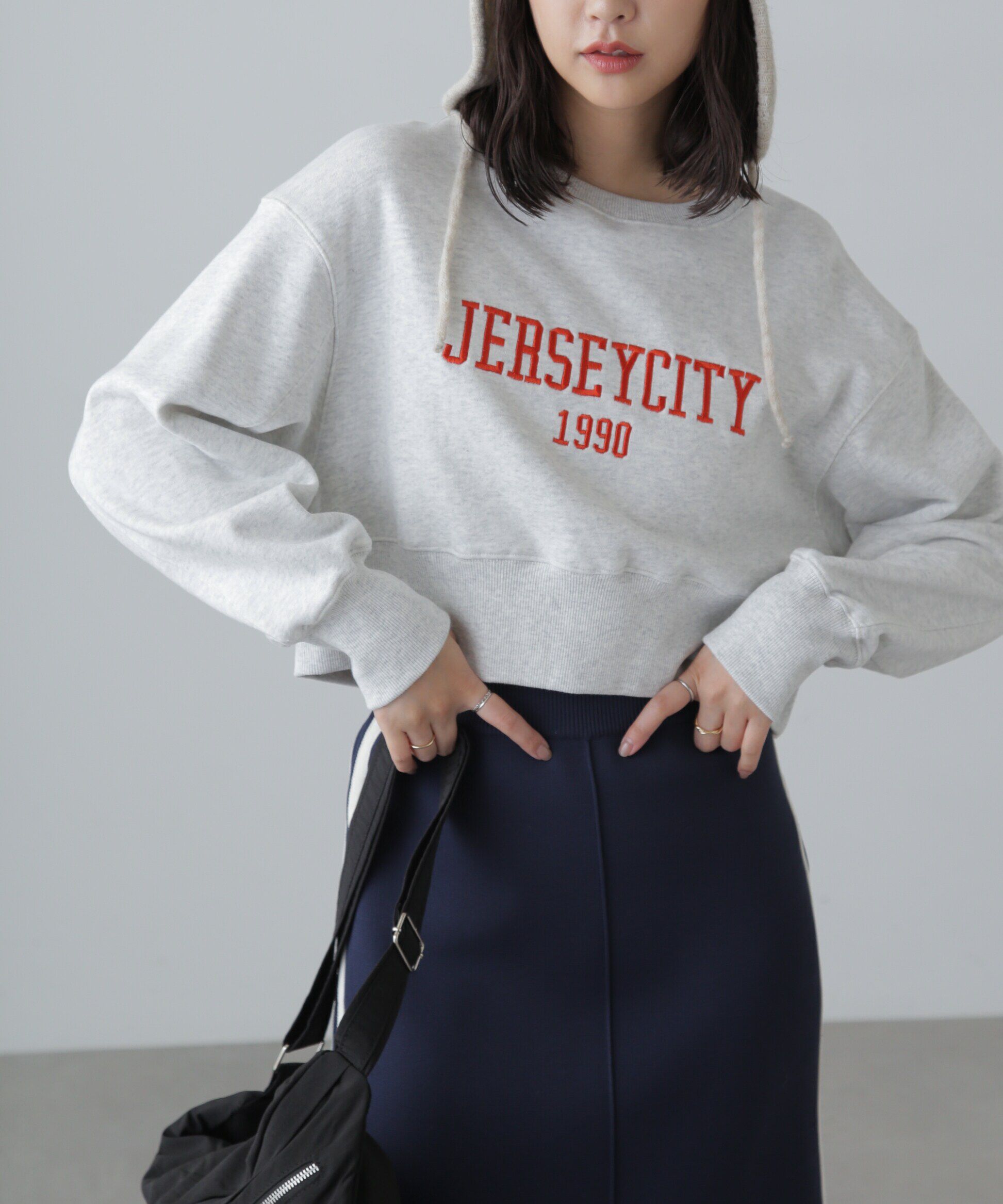  「カレッジロゴショート丈スウェット」|Tシャツ・カットソー|オートミール1